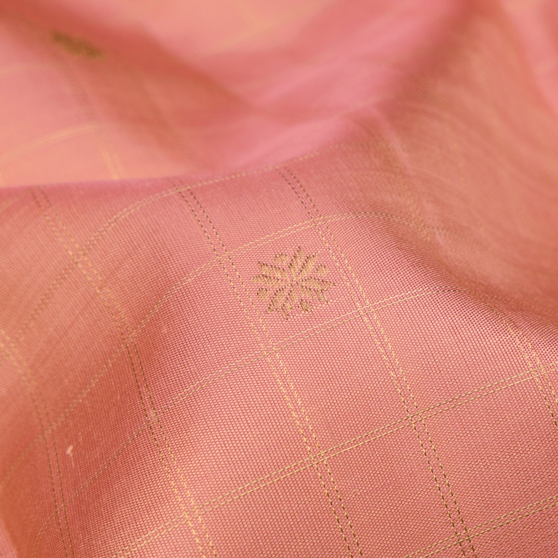 Kanakavalli Kanjivaram Silk Sari 26-615-HS001-00301 - Fabric View