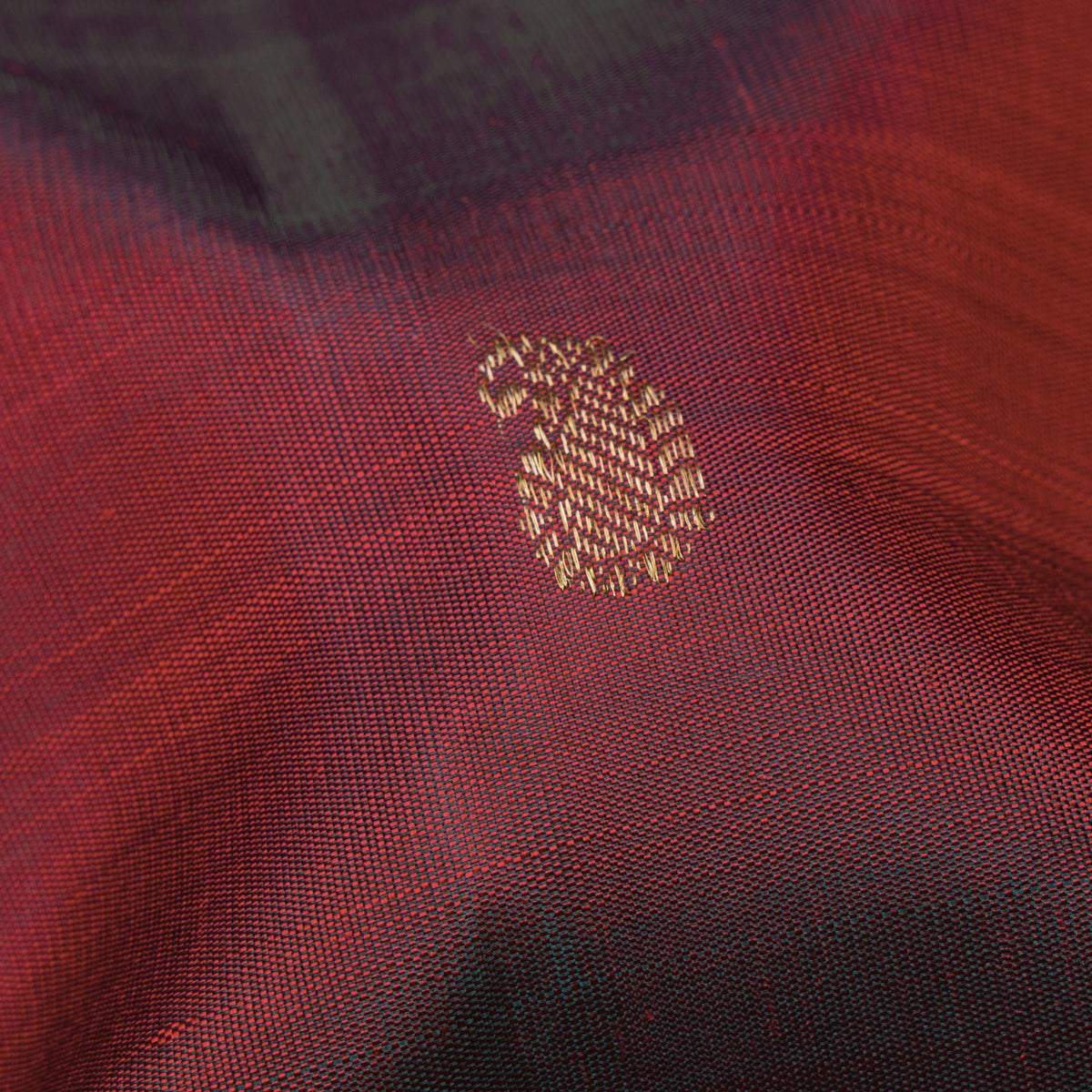 Kanakavalli Kanjivaram Silk Sari 26-615-HS001-01565 - Fabric View