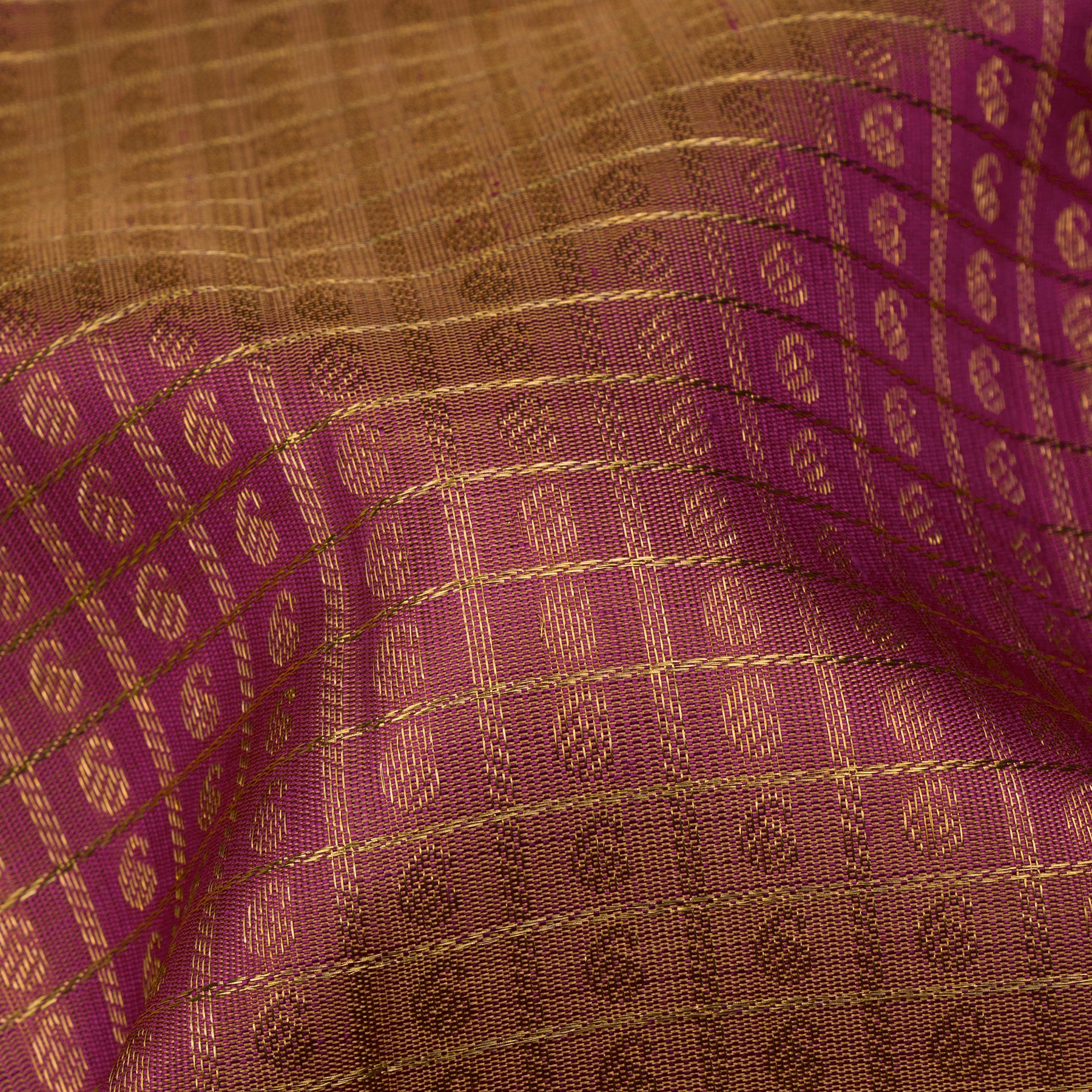 Kanakavalli Kanjivaram Silk Sari 26-615-HS001-01571 - Fabric View