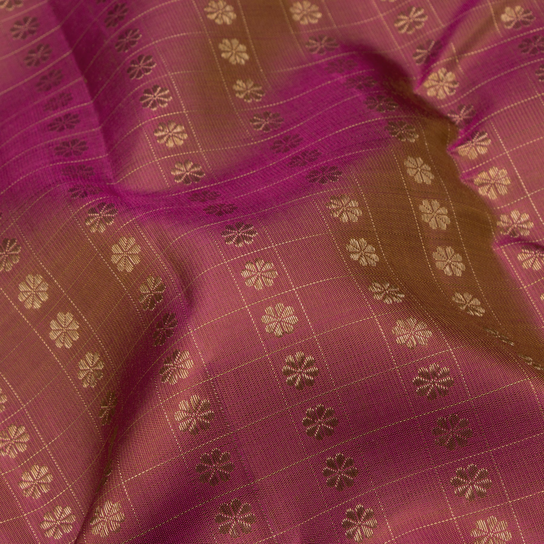 Kanakavalli Kanjivaram Silk Sari 26-615-HS001-02628 - Fabric View