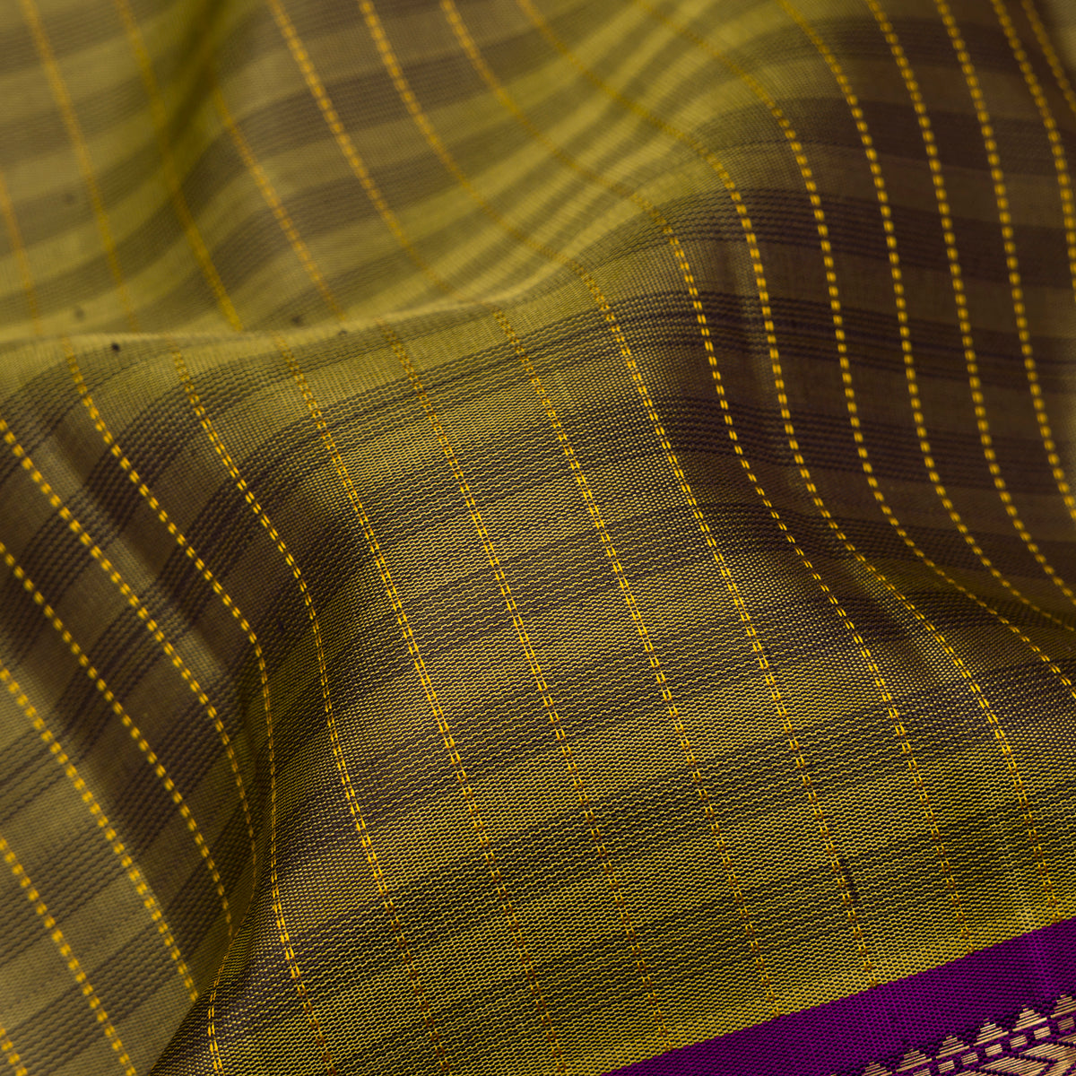 Kanakavalli Kanjivaram Silk Sari 26-615-HS001-02669 - Fabric View