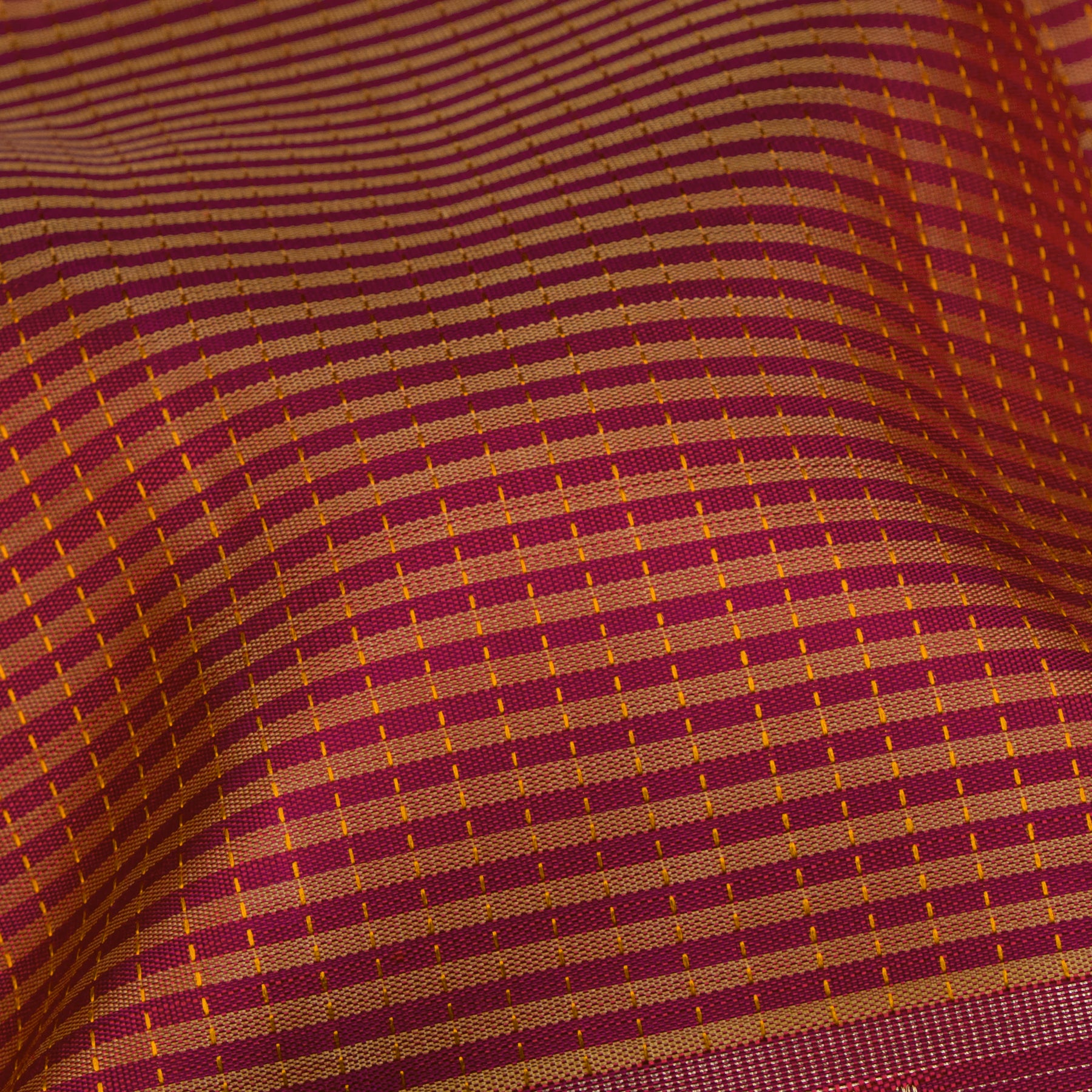 Kanakavalli Kanjivaram Silk Sari 26-615-HS001-02681 - Fabric View