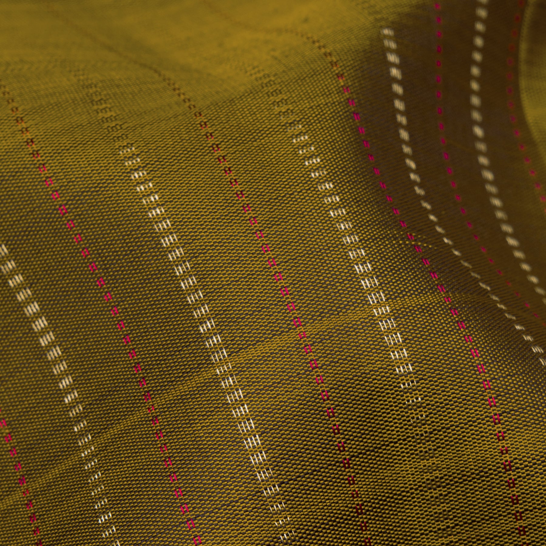 Kanakavalli Kanjivaram Silk Sari 26-615-HS001-02711 - Fabric View