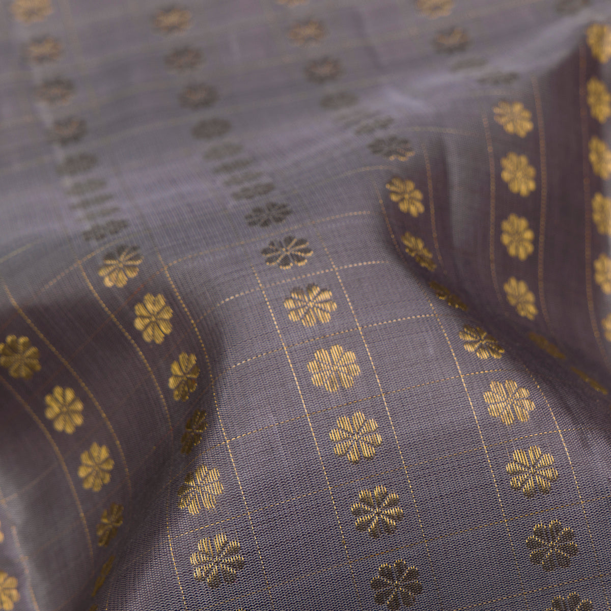 Kanakavalli Kanjivaram Silk Sari 26-615-HS001-03140 - Fabric View