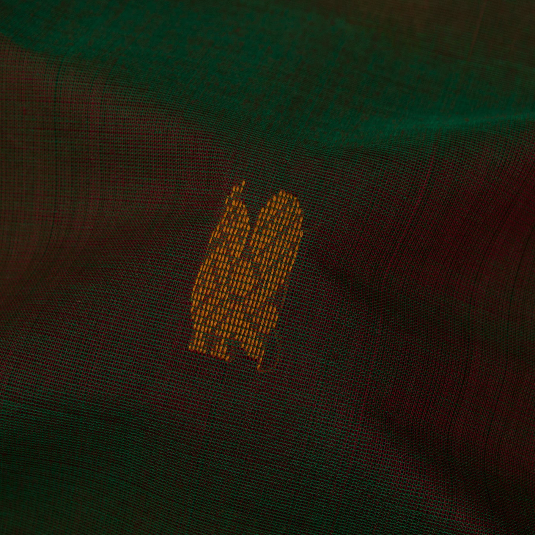 Kanakavalli Kanchi Cotton Sari 26-621-HS003-01349 - Fabric View