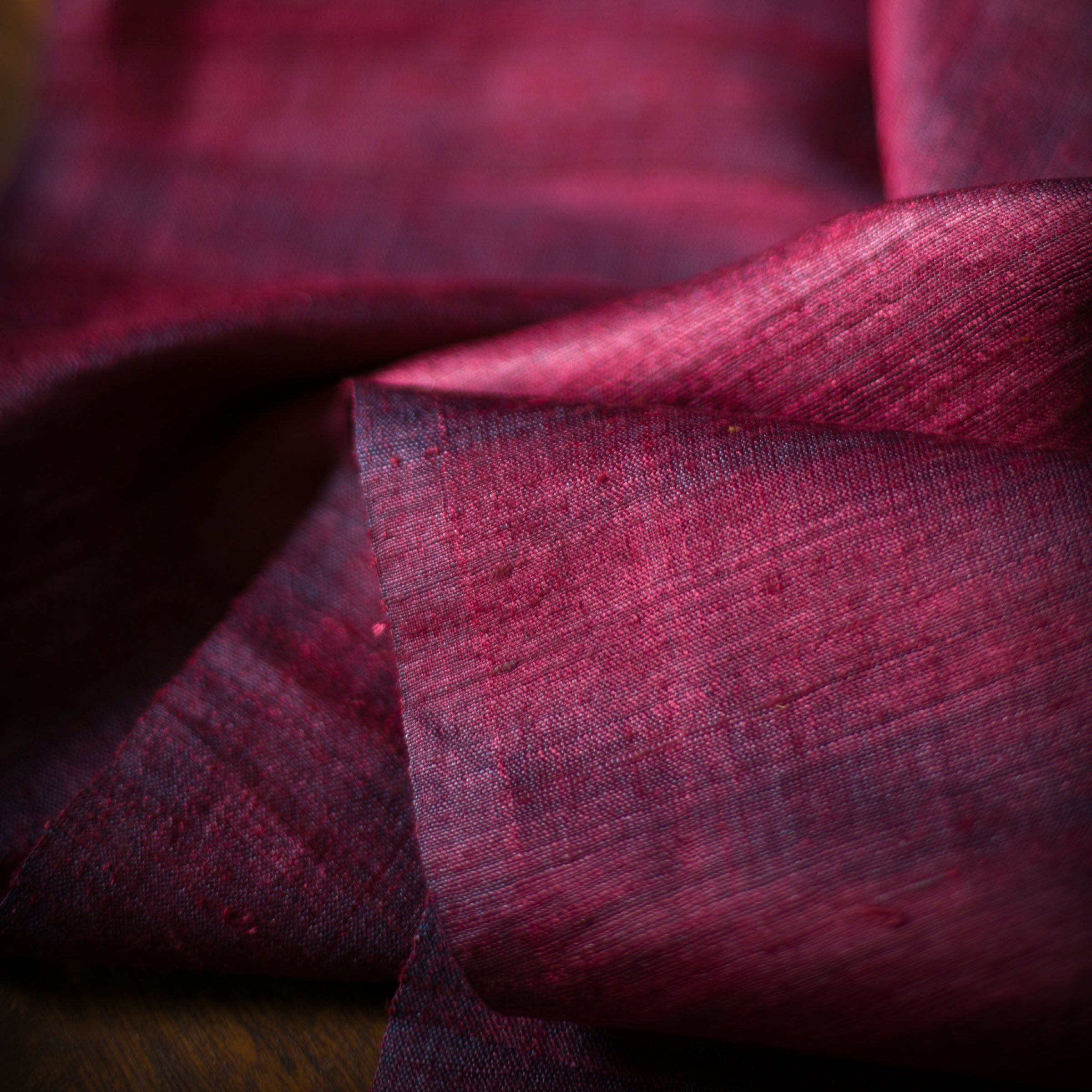 Blouse Studio - Shot & Solids