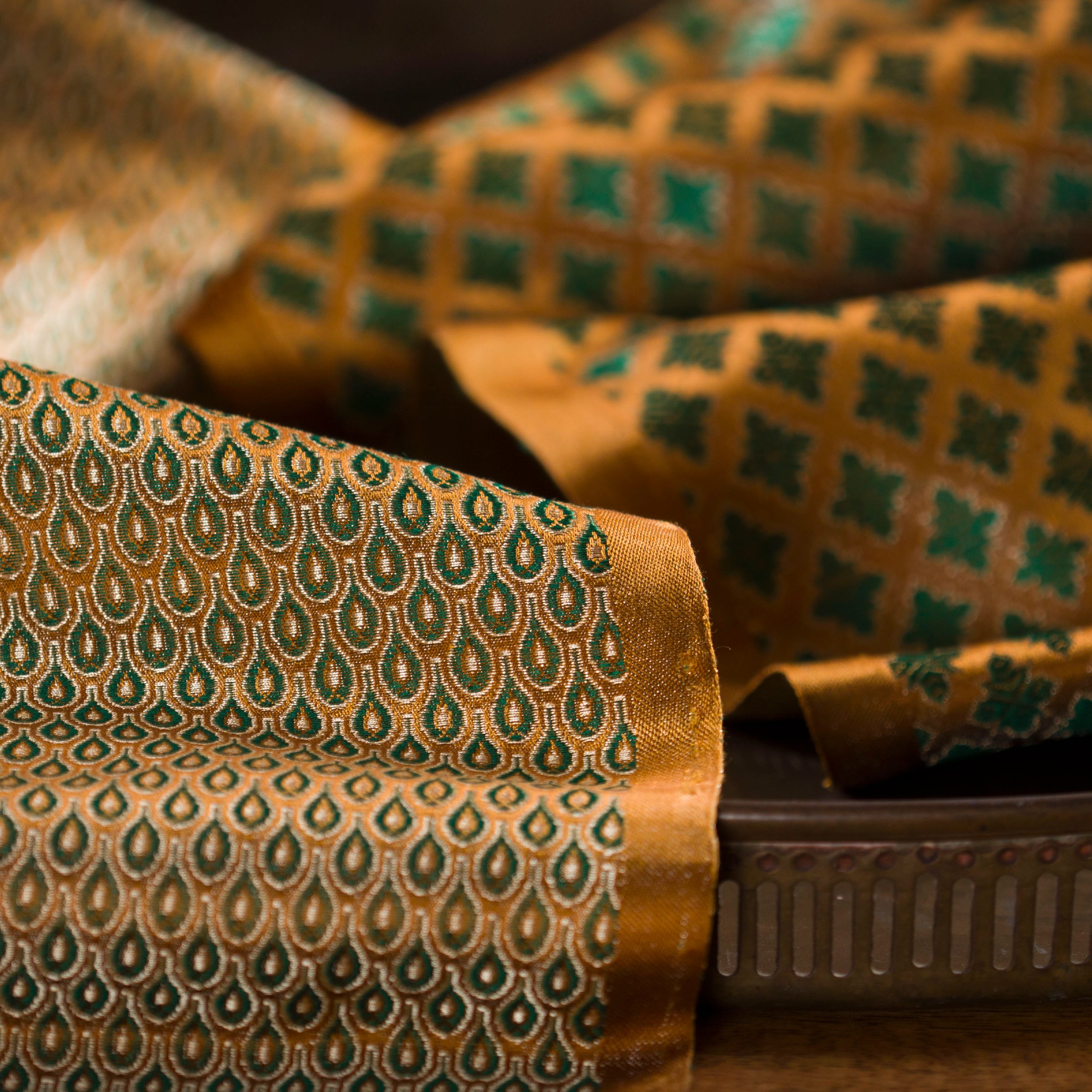 Blouse Studio - Brocades