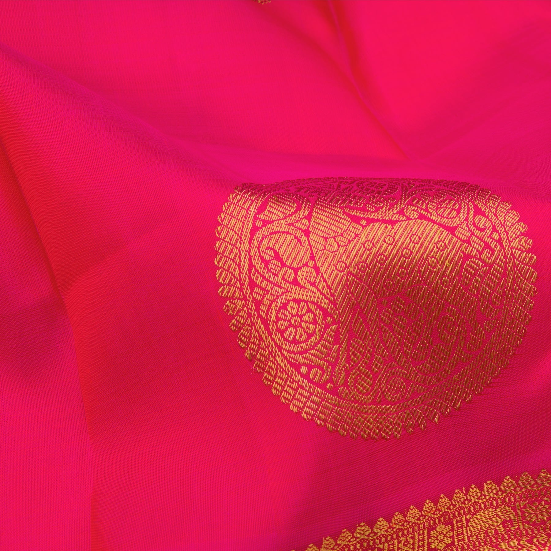 Kanakavalli Kanjivaram Silk Sari 110-01-120484 - Fabric View
