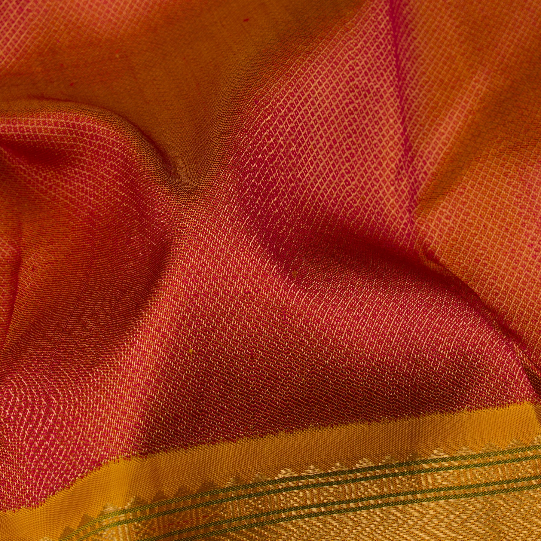 Kanakavalli Kanjivaram Silk Sari 19-040-HS001-00910 - Fabric View