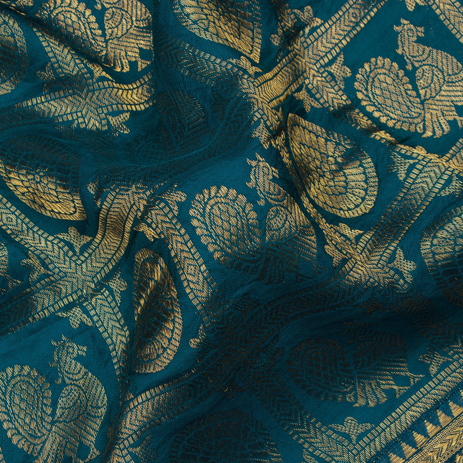 Kanakavalli Kanjivaram Silk Sari 19-060-HS001-00761 - Fabric View