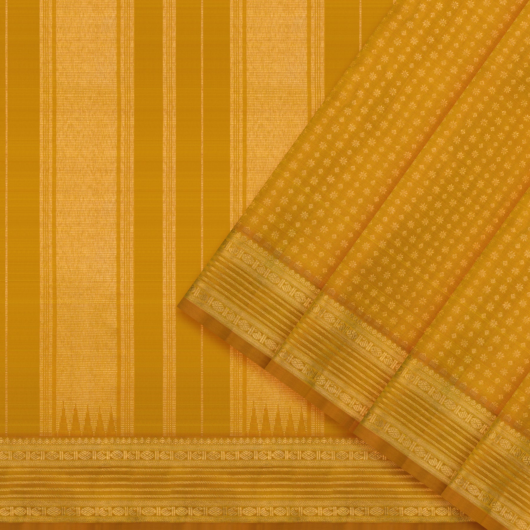 Kanakavalli Kanjivaram Silk Sari 24-595-HS001-05117 - Cover View