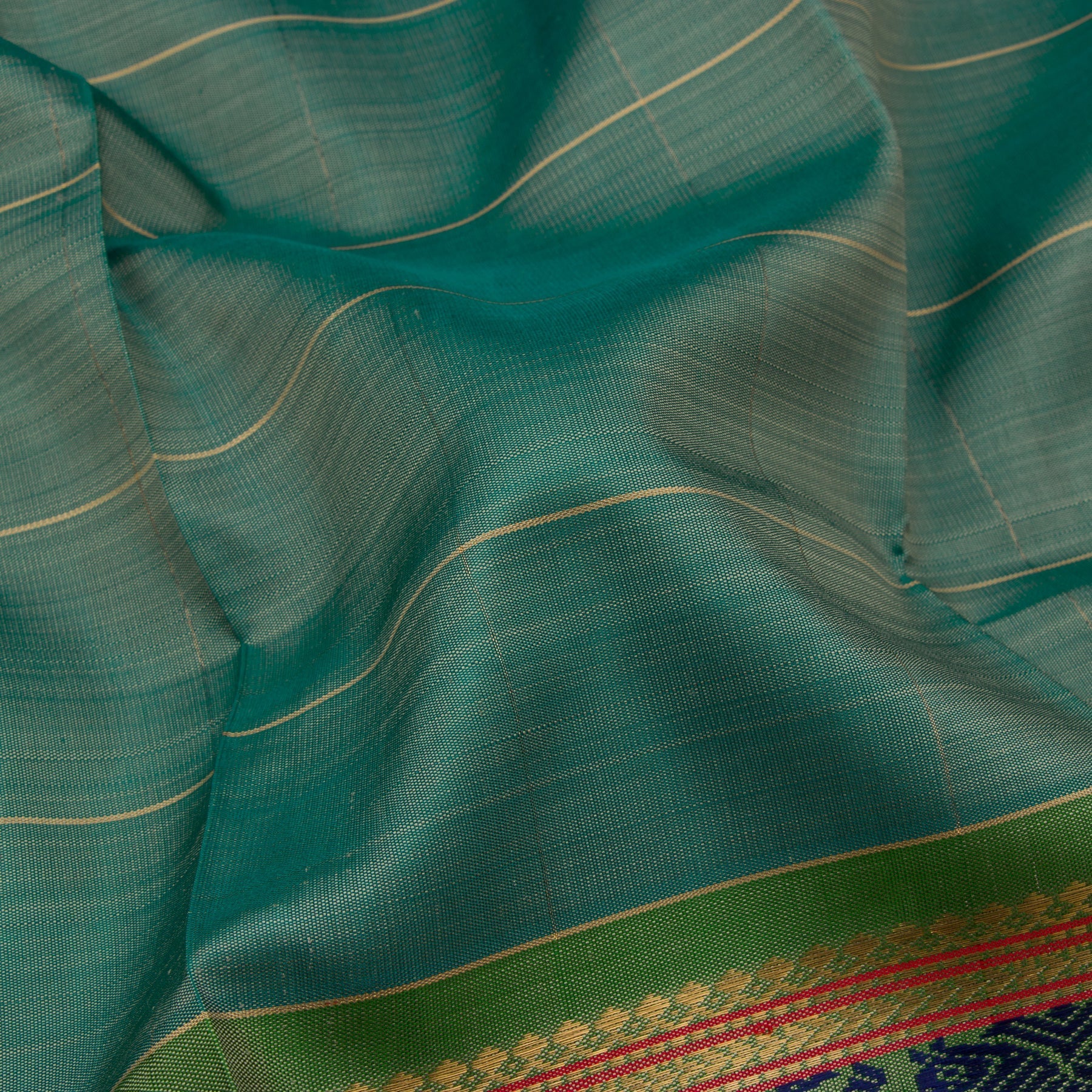 Kanakavalli Kanjivaram Silk Sari 21-040-HS001-02821 - Fabric View
