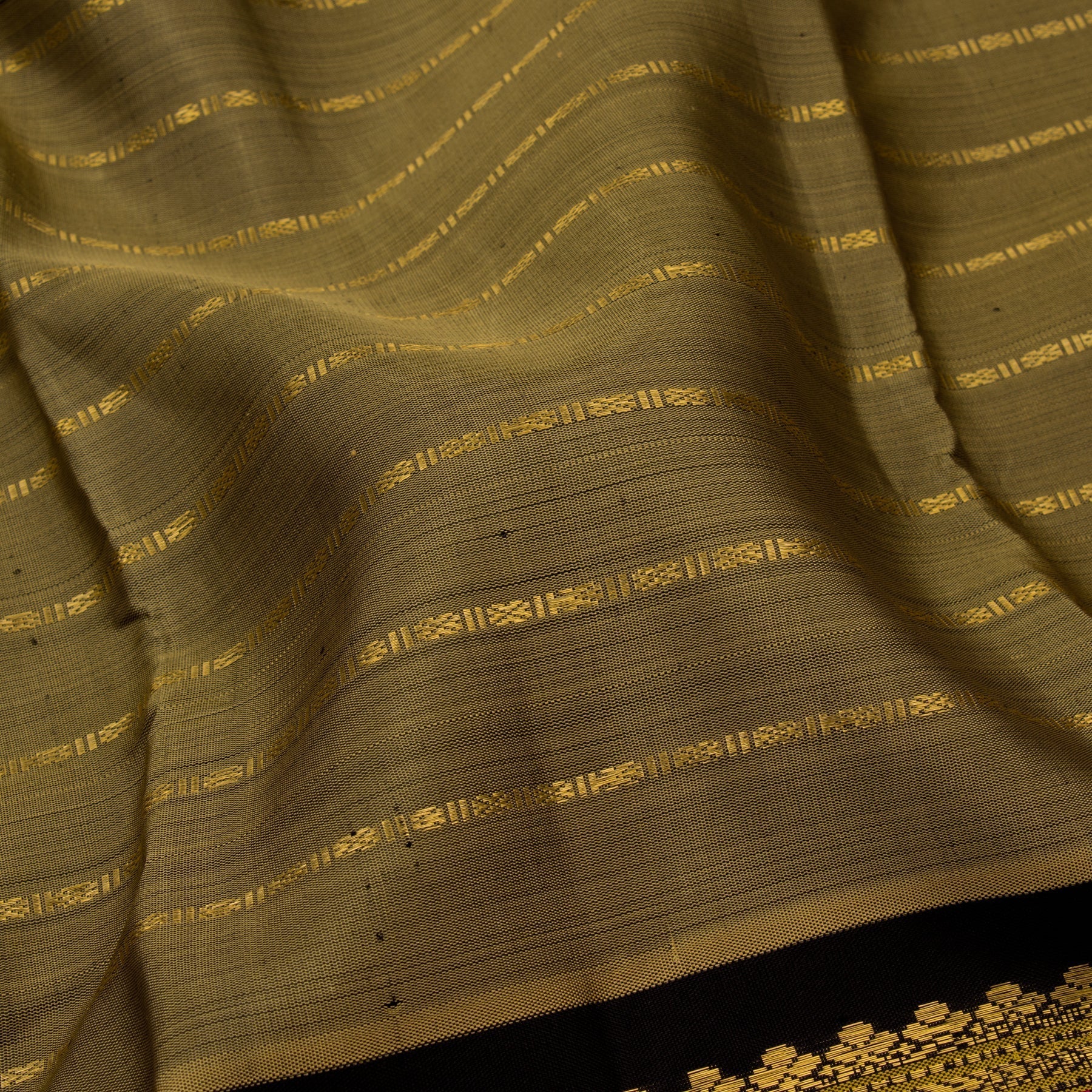 Kanakavalli Kanjivaram Silk Sari 21-040-HS001-08479 - Fabric View