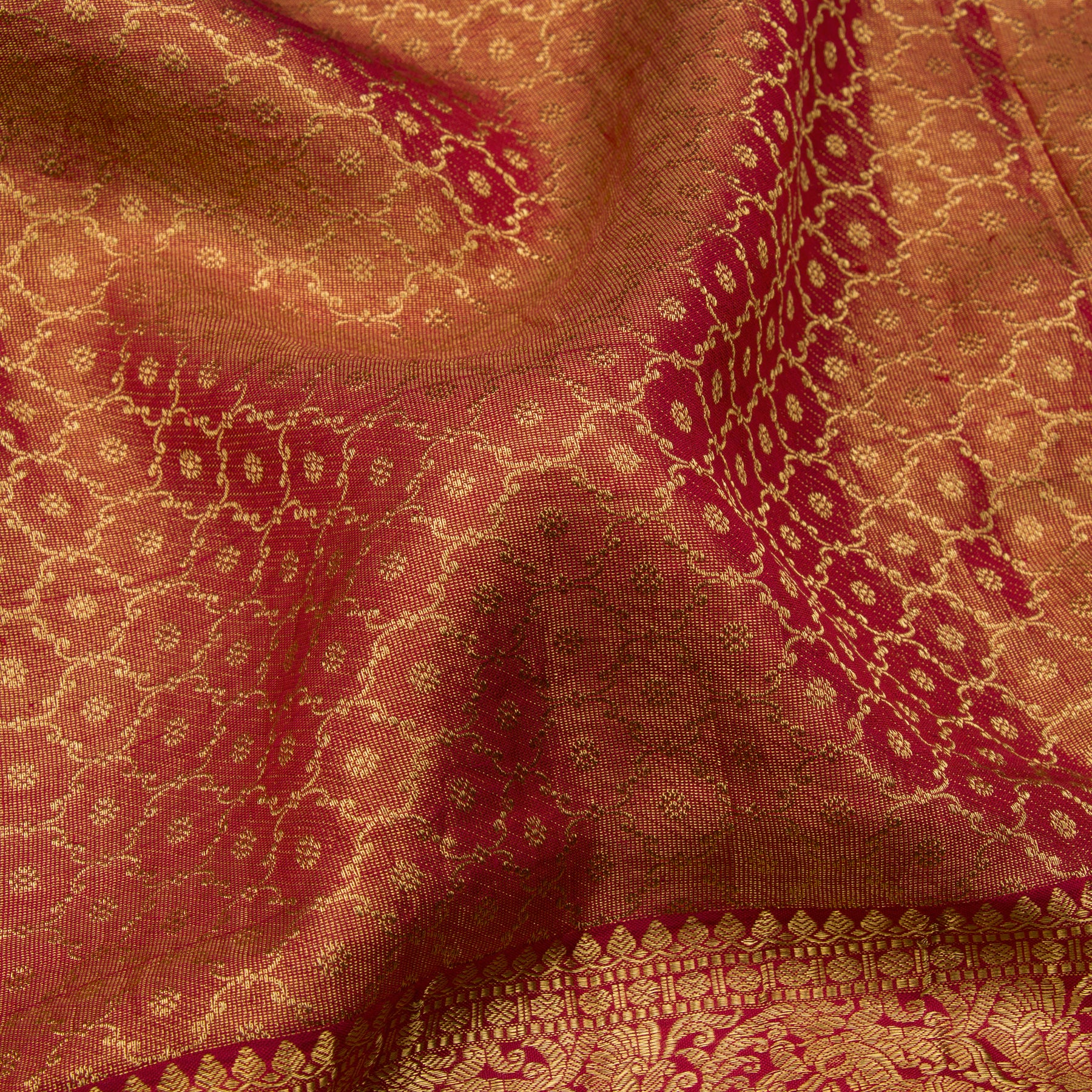 Kanakavalli Kanjivaram Silk Sari 21-100-HS001-03180 - Fabric View