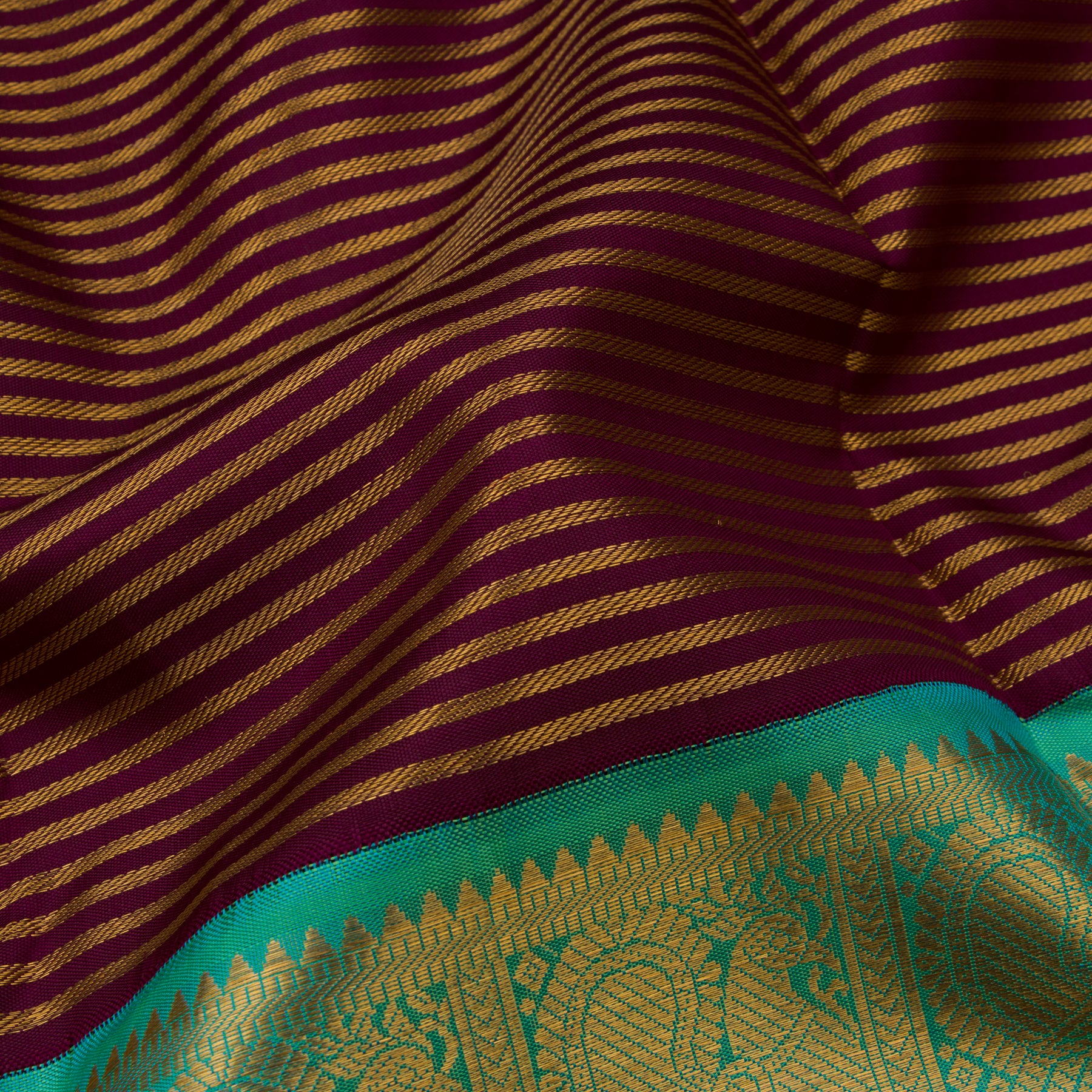 Kanakavalli Kanjivaram Silk Sari 21-110-HS001-03757 - Fabric View