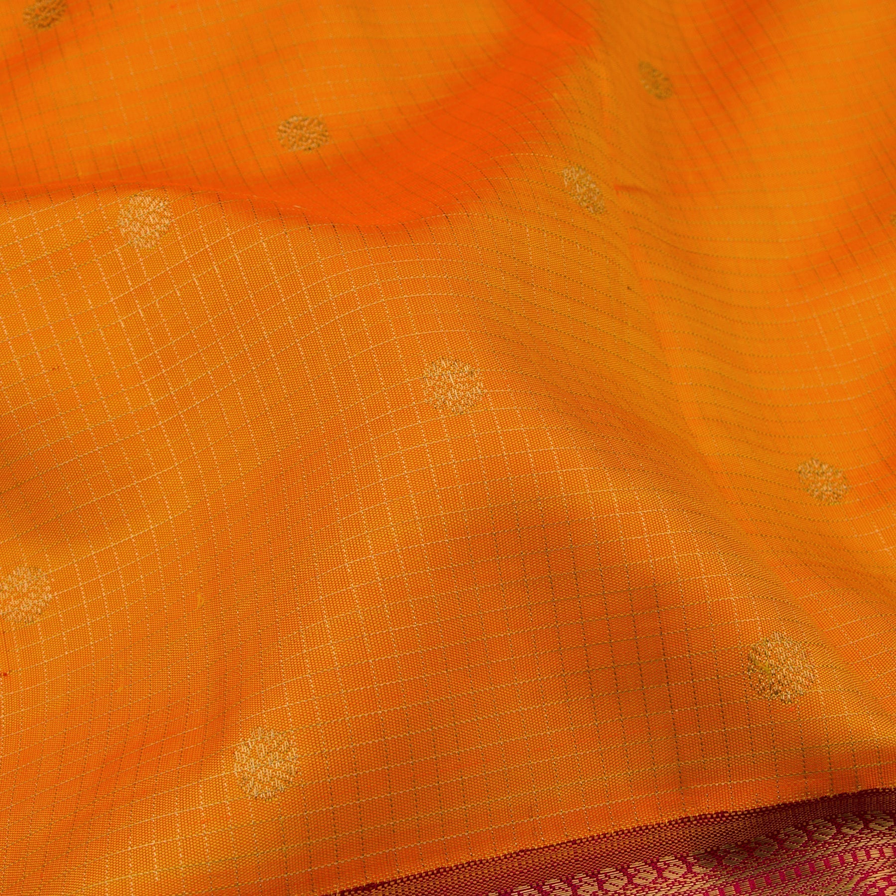 Kanakavalli Kanjivaram Silk Sari 21-110-HS001-06537 - Fabric View