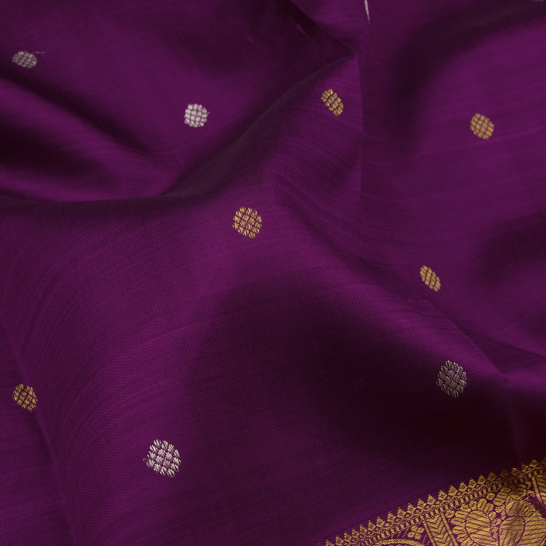 Kanakavalli Kanjivaram Silk Sari 21-110-HS001-09625 - Fabric View
