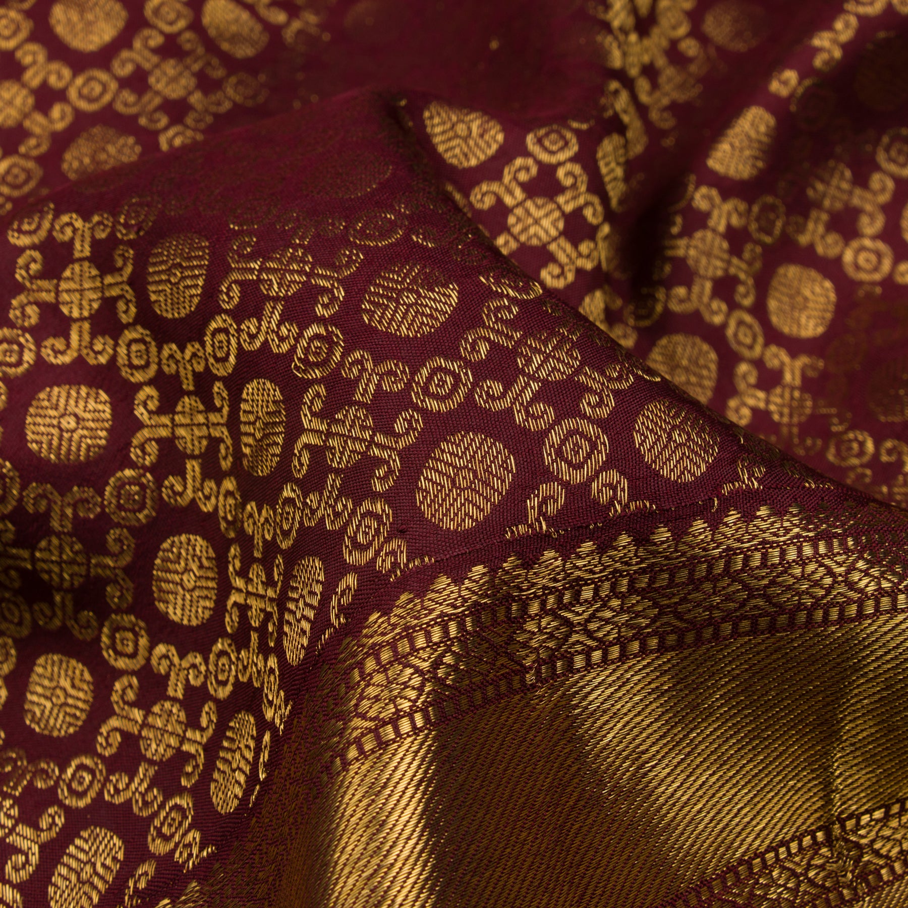 Kanakavalli Kanjivaram Silk Sari 21-586-HS001-05117 - Fabric View