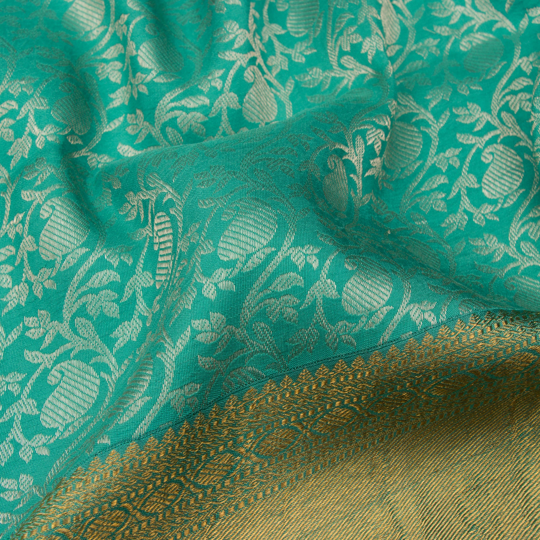 Kanakavalli Kanjivaram Silk Sari 21-586-HS001-07166 - Fabric View