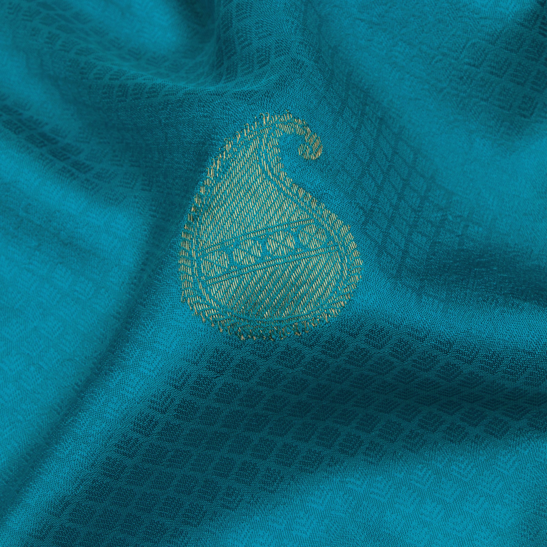 Kanakavalli Kanjivaram Silk Sari 21-599-HS001-08768 - Fabric View