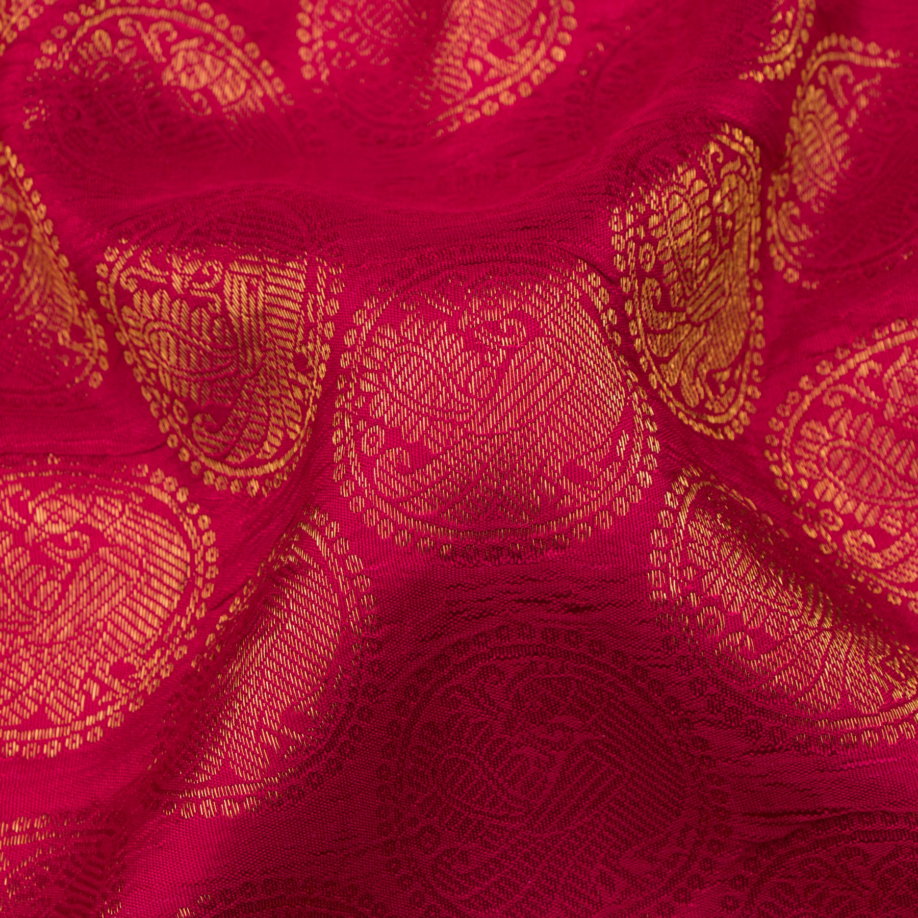 Kanakavalli Kanjivaram Silk Sari 21-608-HS001-06147 - Fabric View