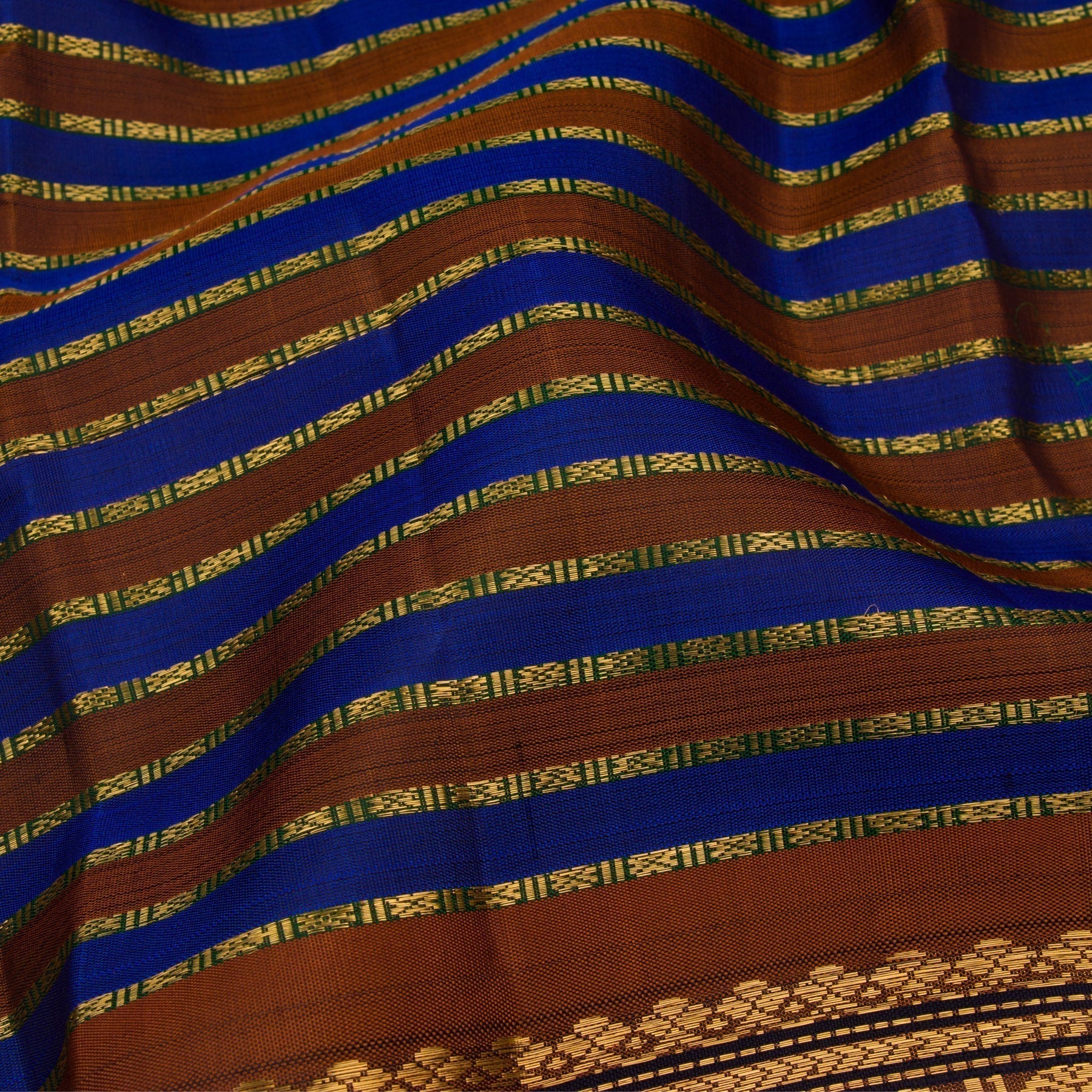 Kanakavalli Kanjivaram Silk Sari 22-040-HS001-00029 - Fabric View