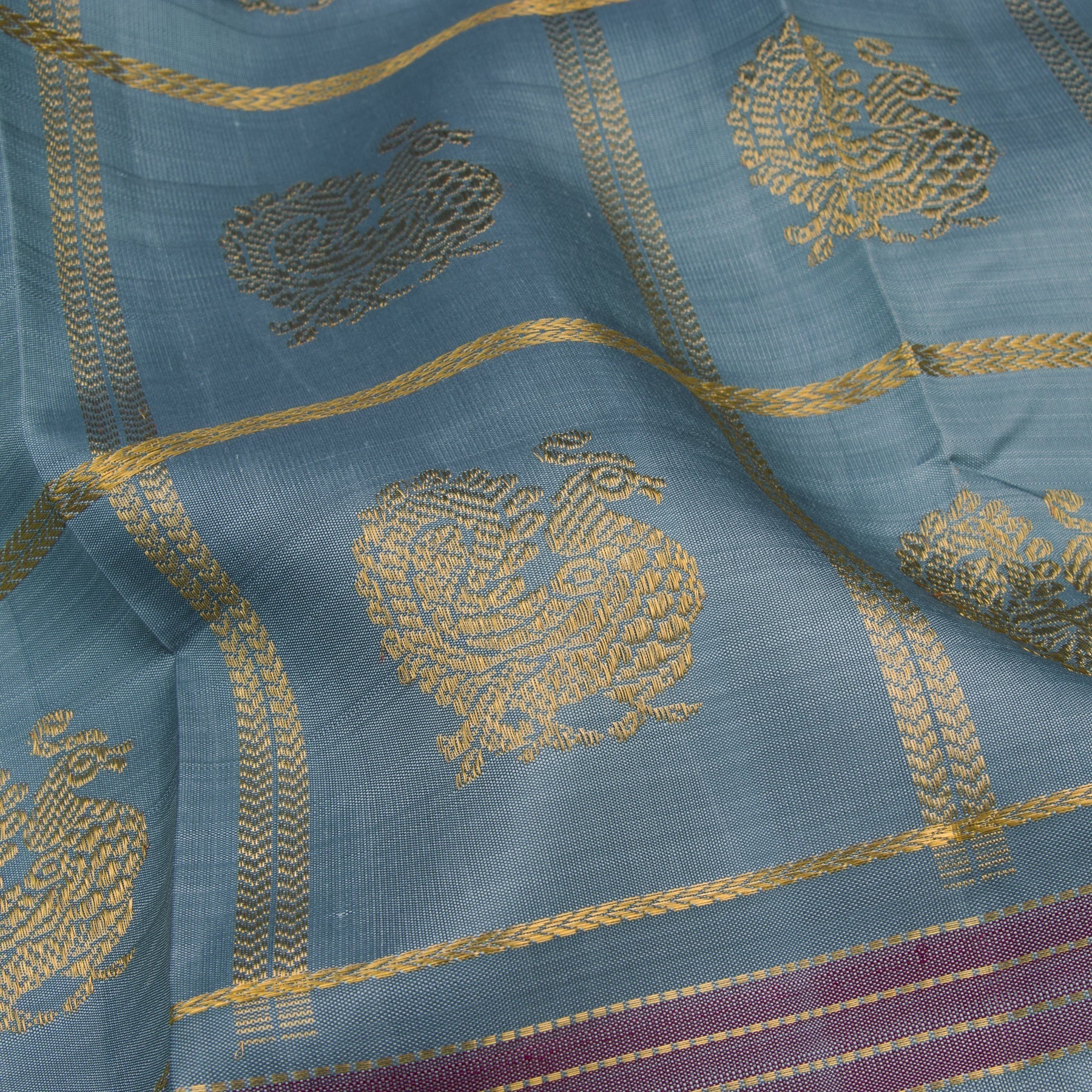 Kanakavalli Kanjivaram Silk Sari 22-040-HS001-01882 - Fabric View