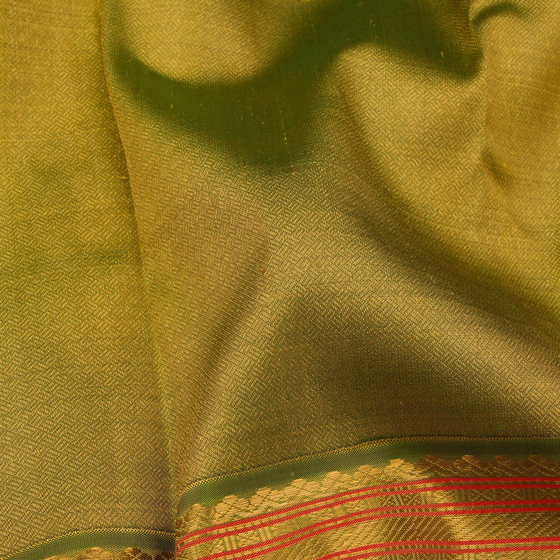 Kanakavalli Kanjivaram Silk Sari 22-040-HS001-02352 - Fabric View