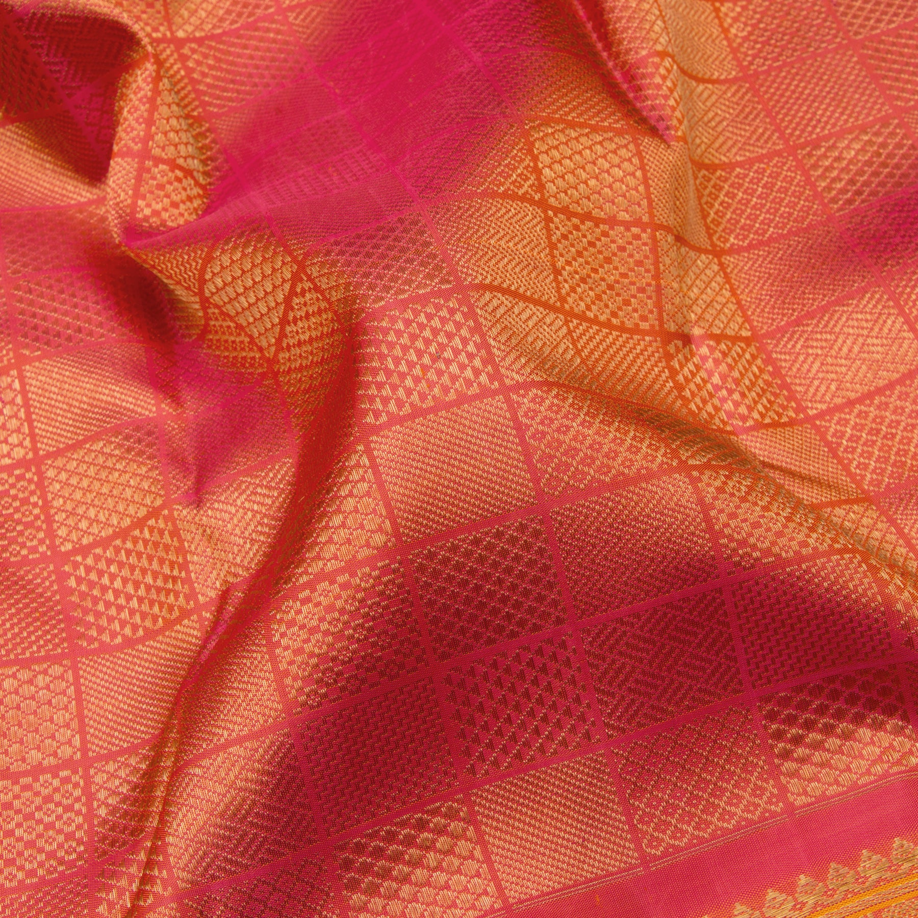 Kanakavalli Kanjivaram Silk Sari 22-040-HS001-06248 - Fabric View