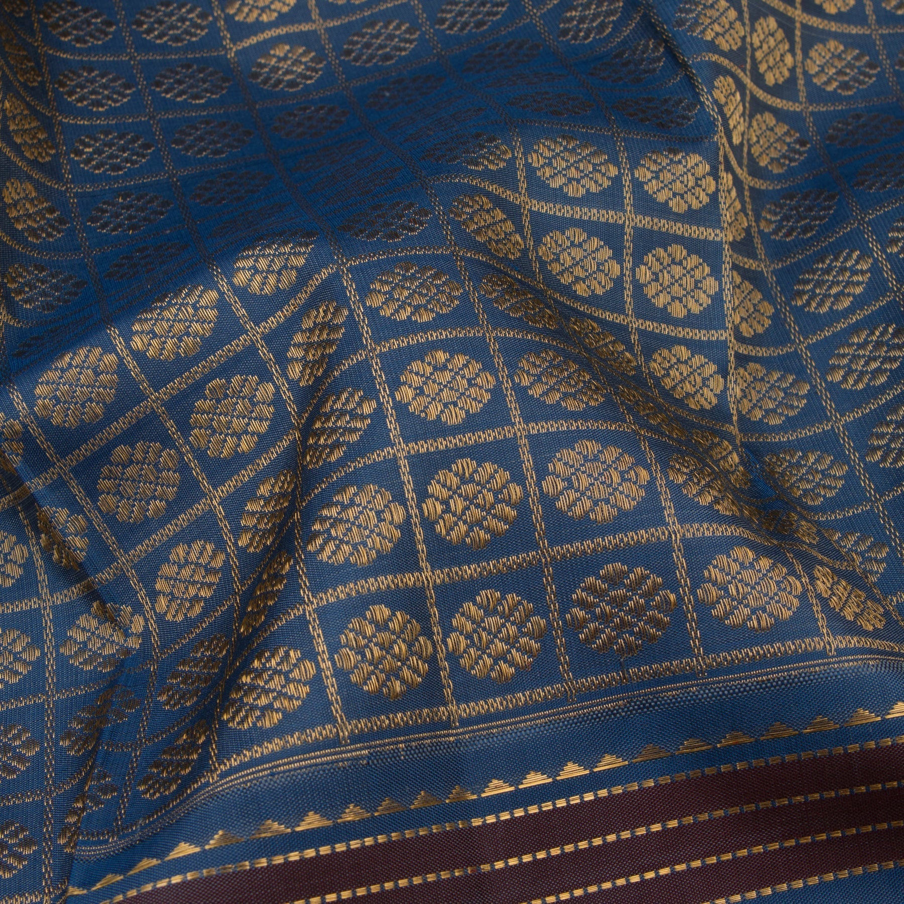 Kanakavalli Kanjivaram Silk Sari 22-040-HS001-09025 - Fabric View