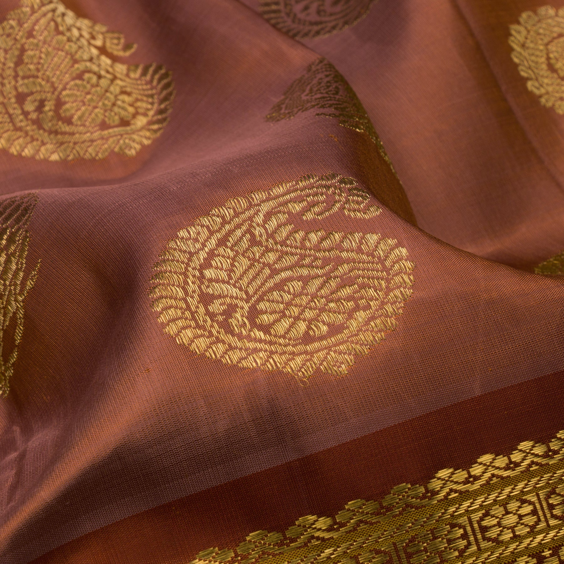 Kanakavalli Kanjivaram Silk Sari 22-040-HS001-10777 - Fabric View