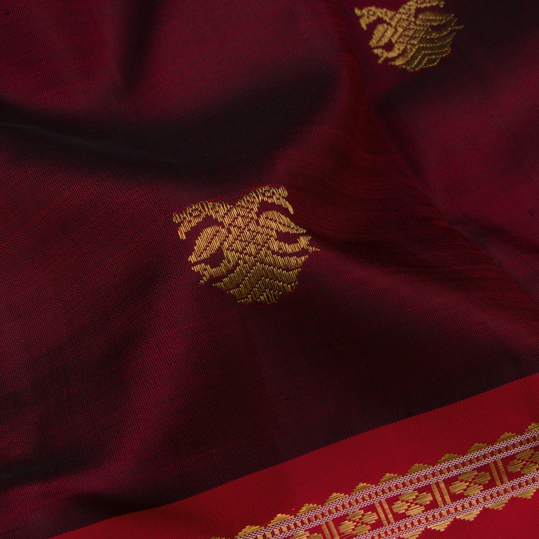 Kanakavalli Kanjivaram Silk Sari 22-040-HS001-12945 - Fabric View