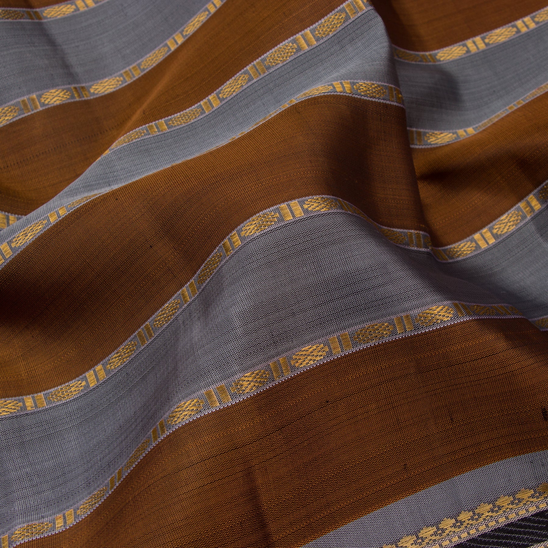 Kanakavalli Kanjivaram Silk Sari 22-040-HS001-15009 - Fabric View
