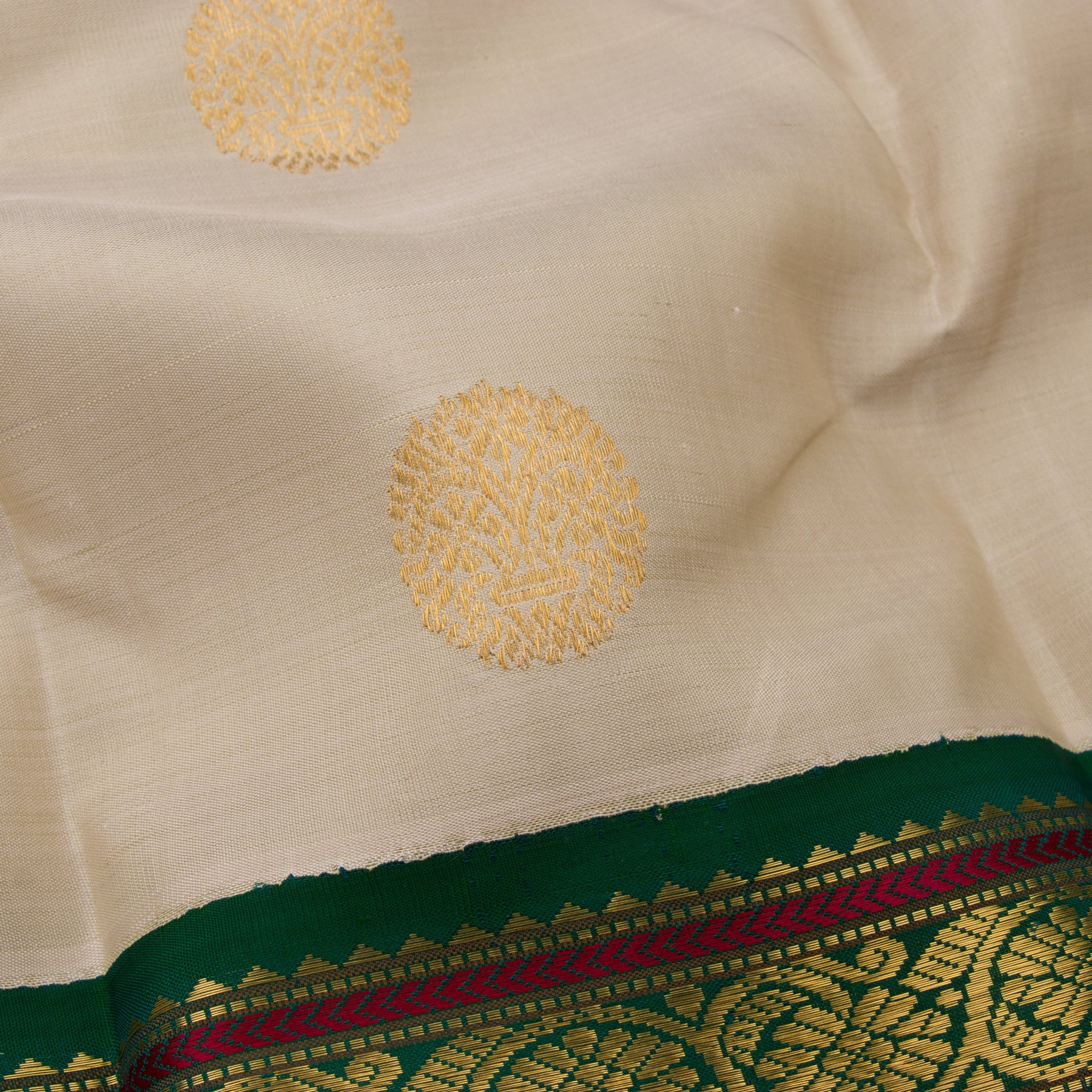 Kanakavalli Kanjivaram Silk Sari 22-041-HS001-09579 - Fabric View