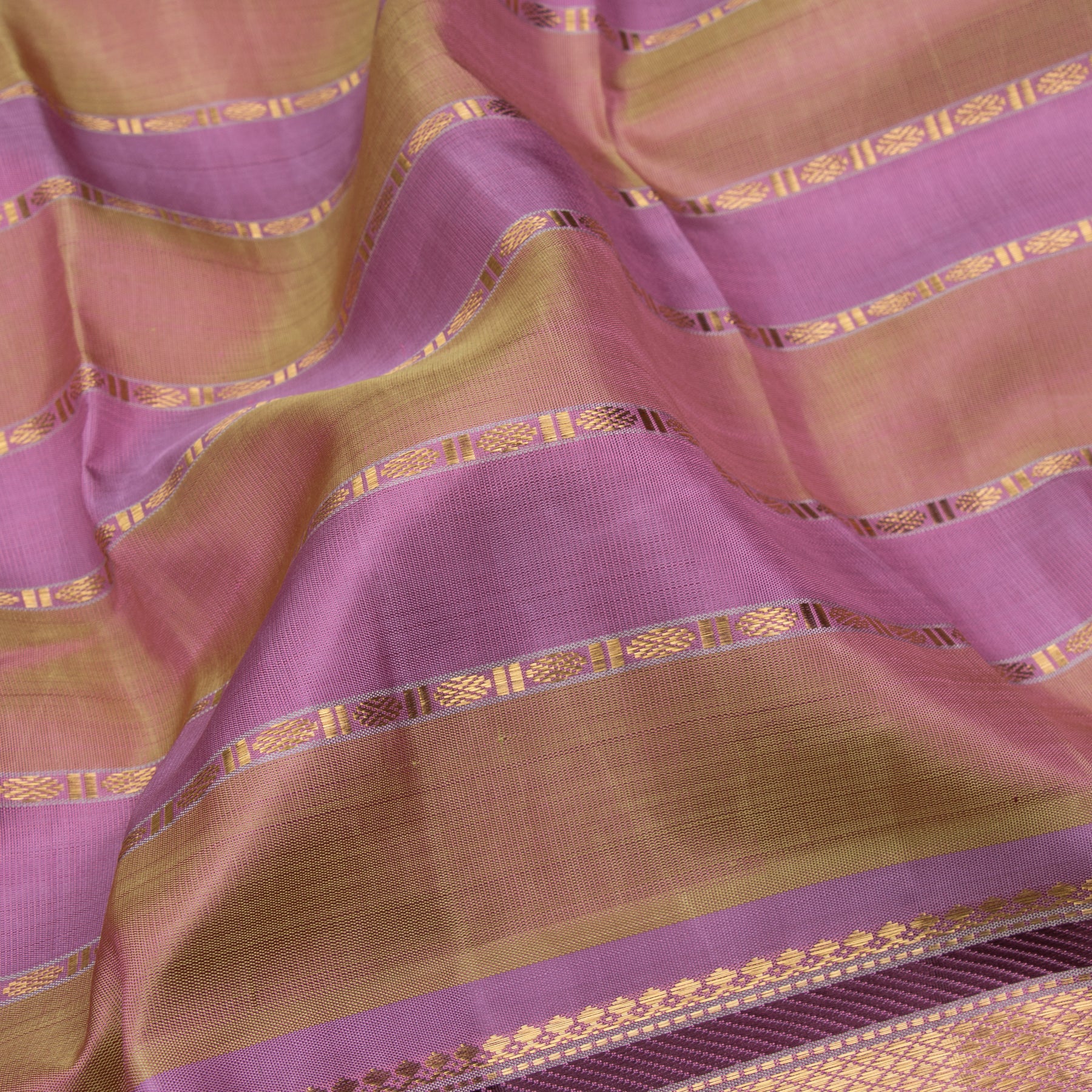 Kanakavalli Kanjivaram Silk Sari 22-041-HS001-10384 - Fabric View