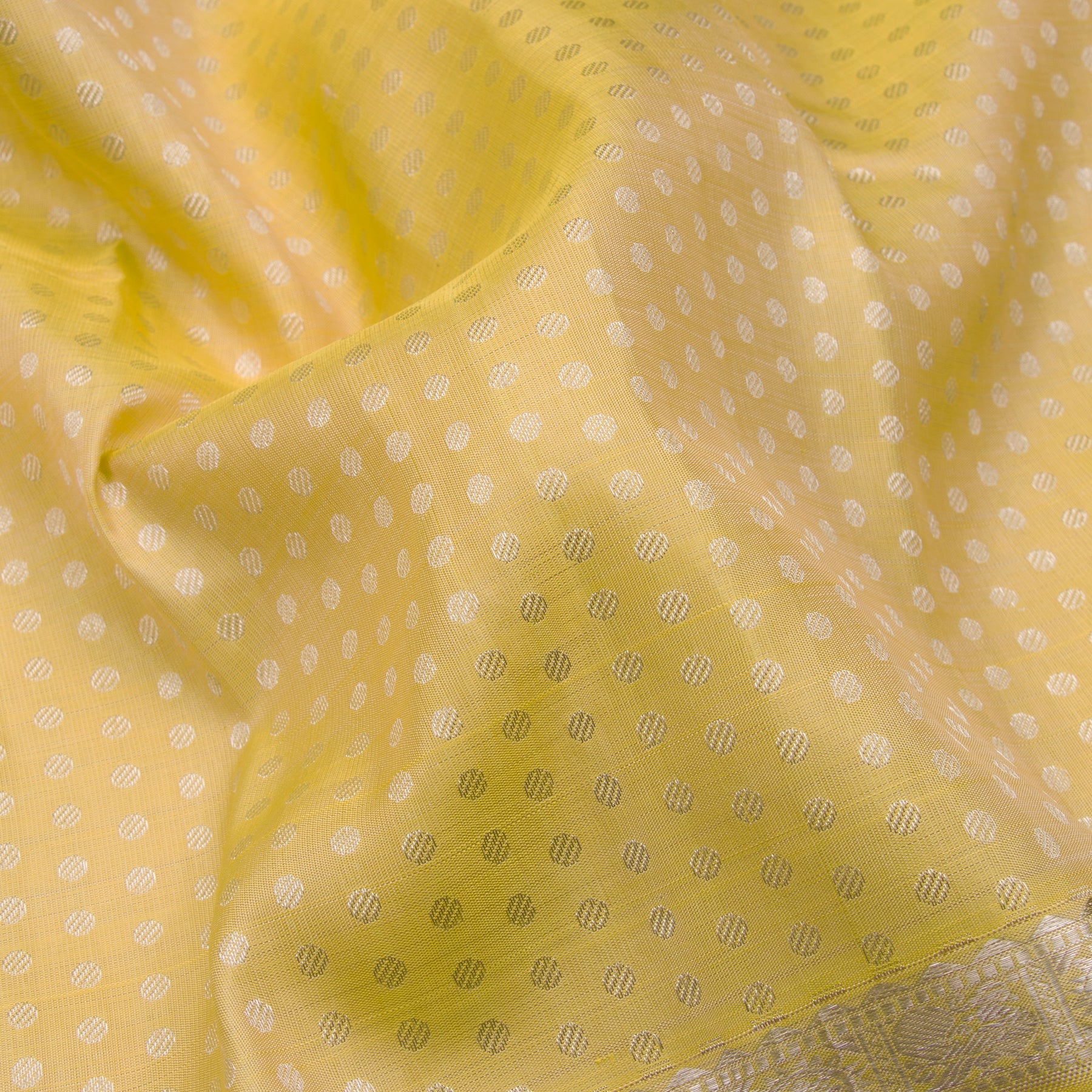 Kanakavalli Kanjivaram Silk Sari 22-100-HS001-06823 - Fabric View