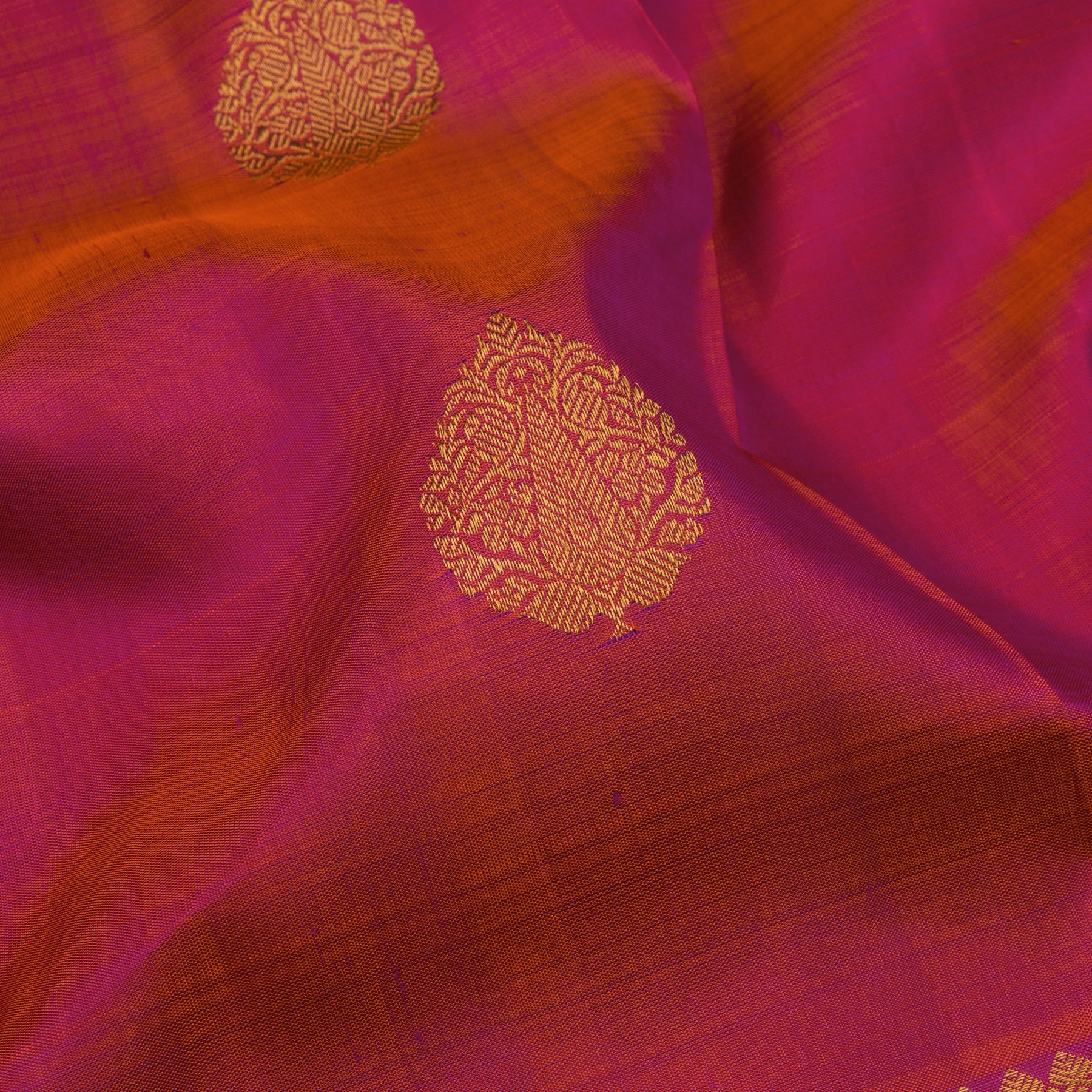 Kanakavalli Kanjivaram Silk Sari 22-100-HS001-08750 - Fabric View