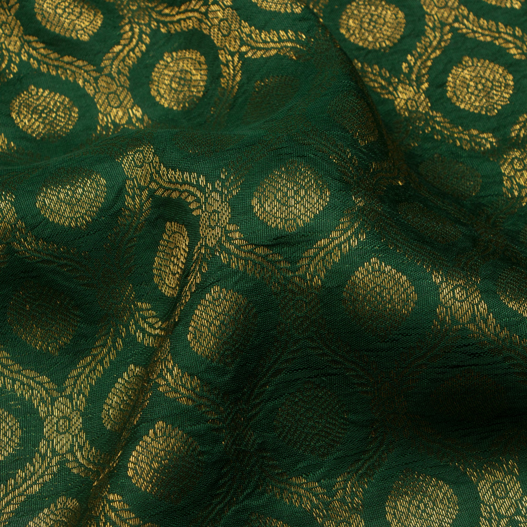 Kanakavalli Kanjivaram Silk Sari 22-110-HS001-00893 - Fabric View