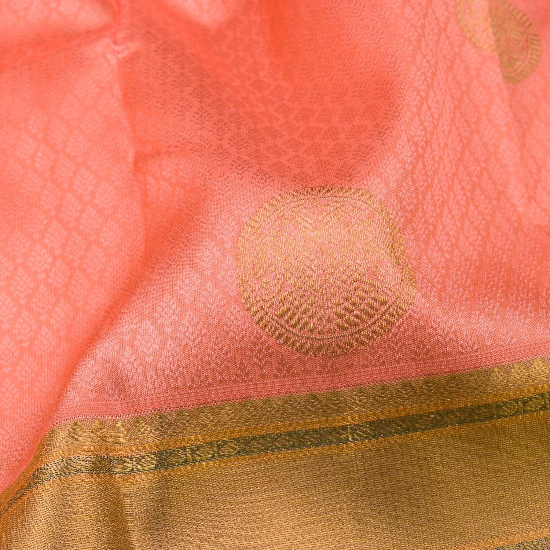 Kanakavalli Kanjivaram Silk Sari 22-110-HS001-01501 - Fabric View