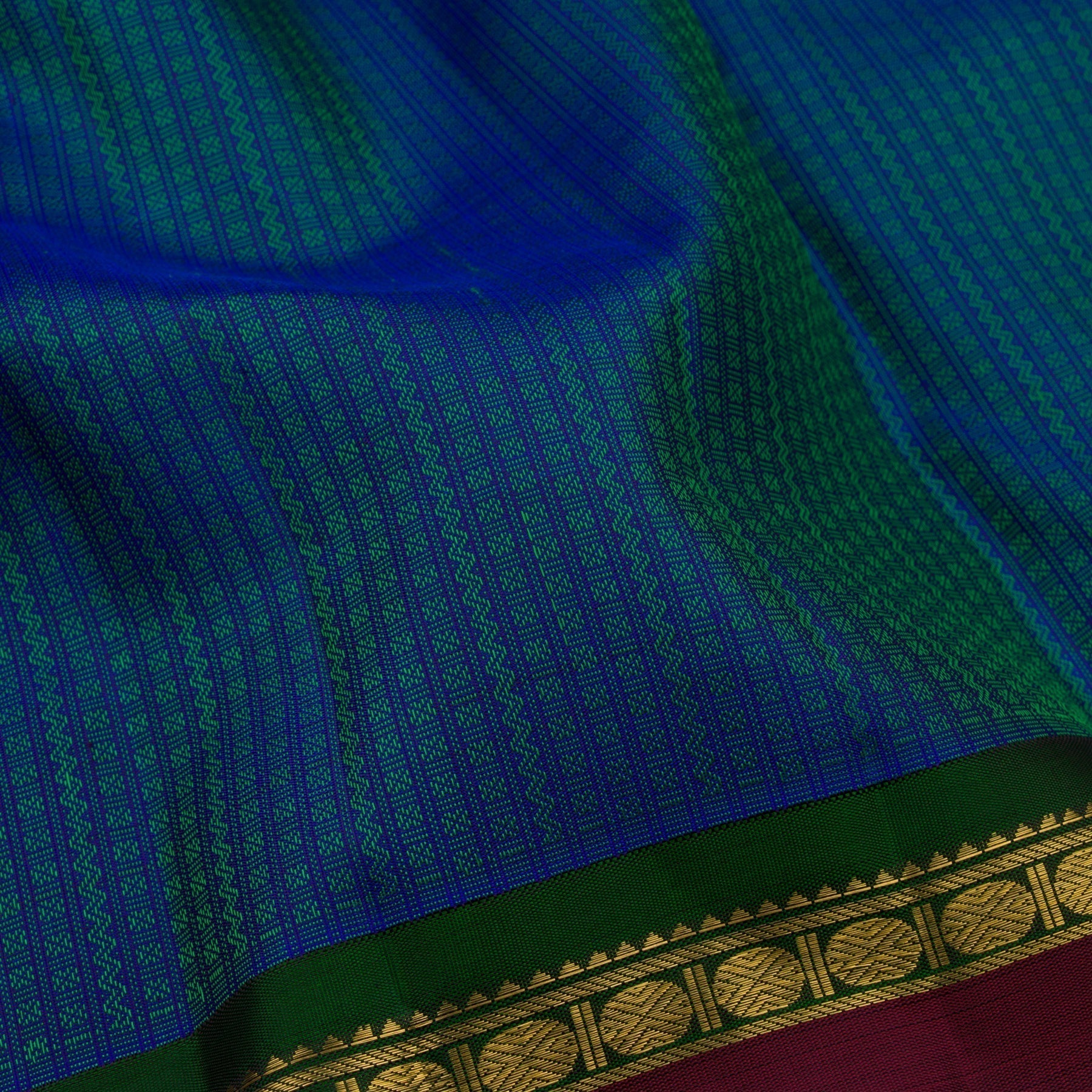 Kanakavalli Kanjivaram Silk Sari 22-110-HS001-01507 - Fabric View