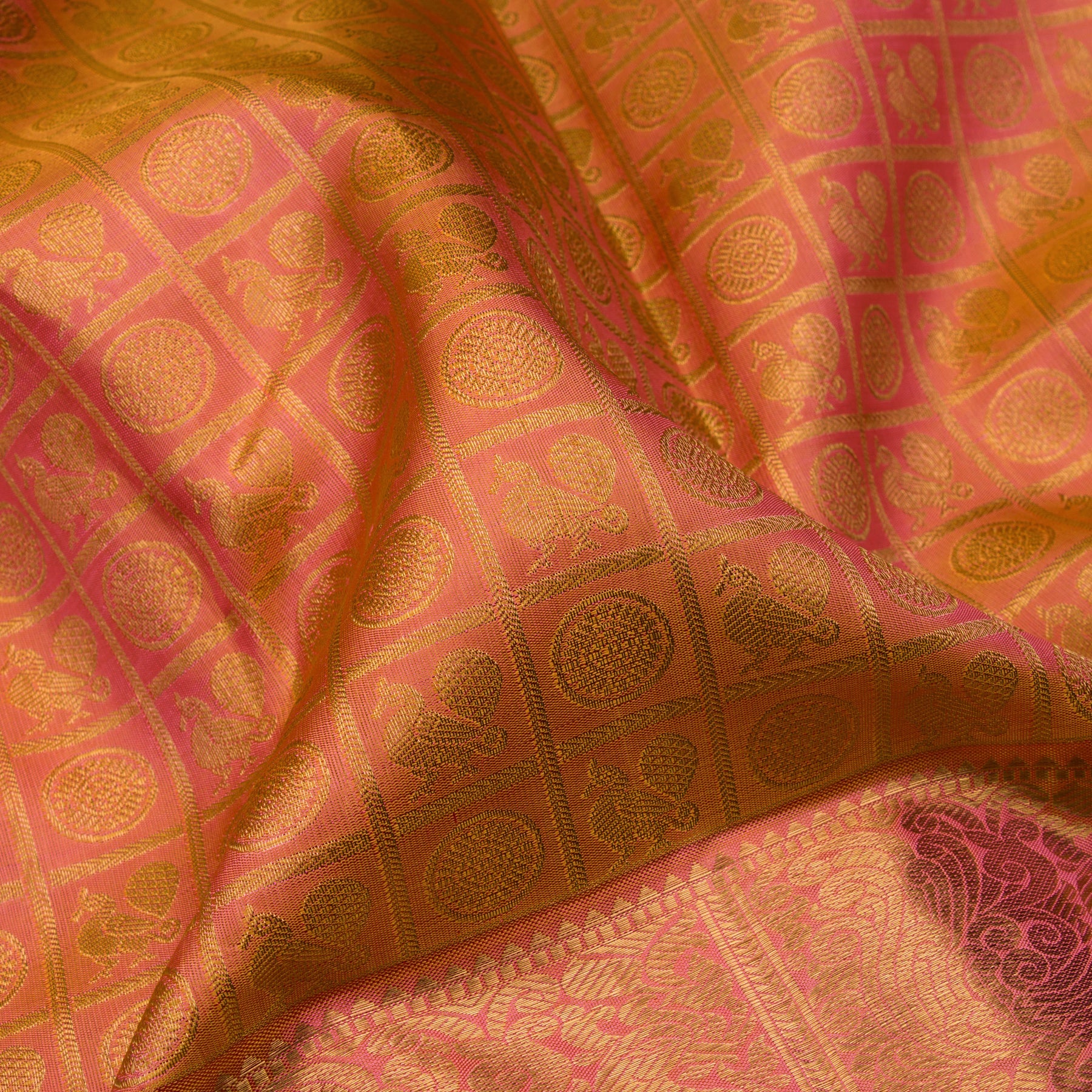 Kanakavalli Kanjivaram Silk Sari 22-110-HS001-02642 - Fabric View