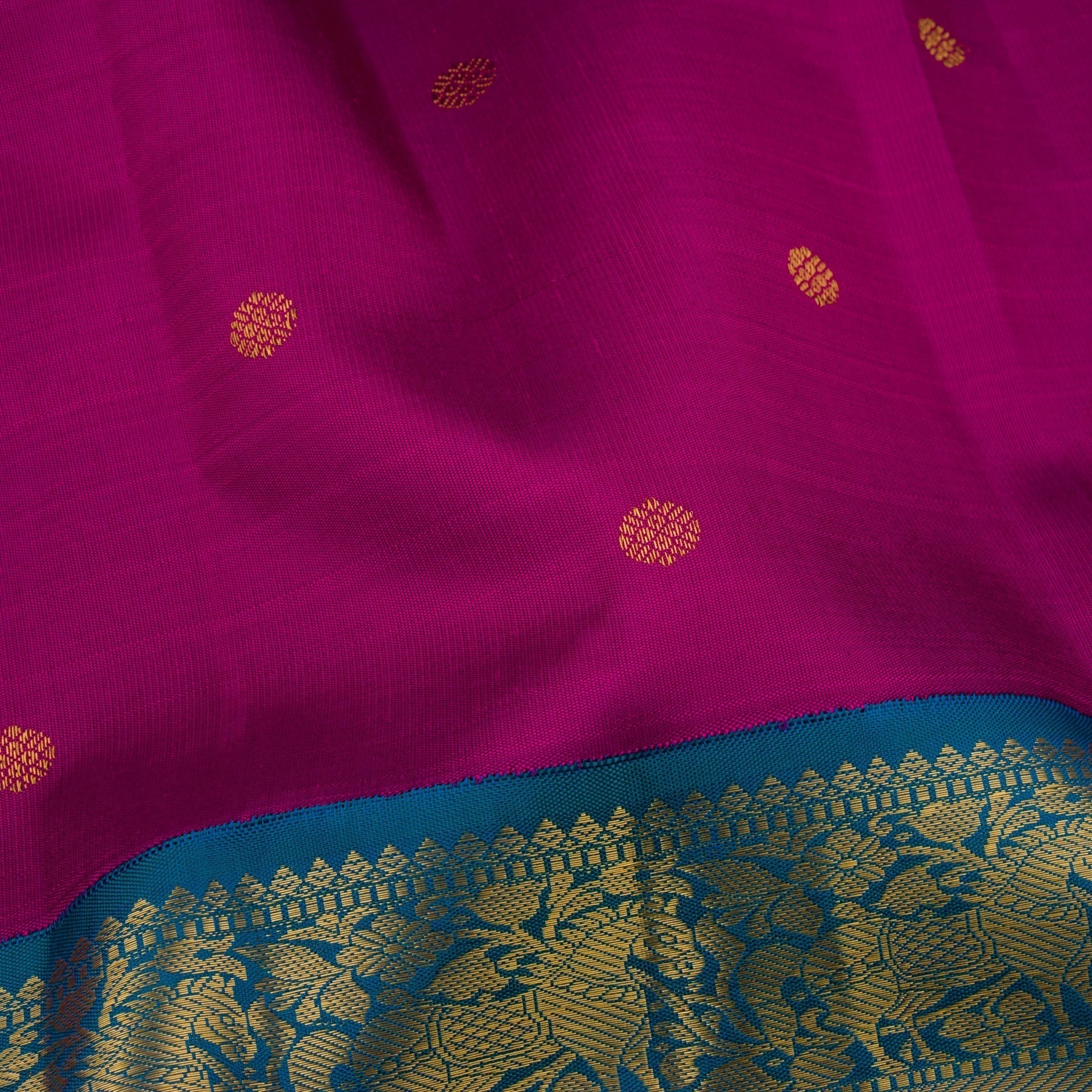 Kanakavalli Kanjivaram Silk Sari 22-110-HS001-02979 - Fabric View