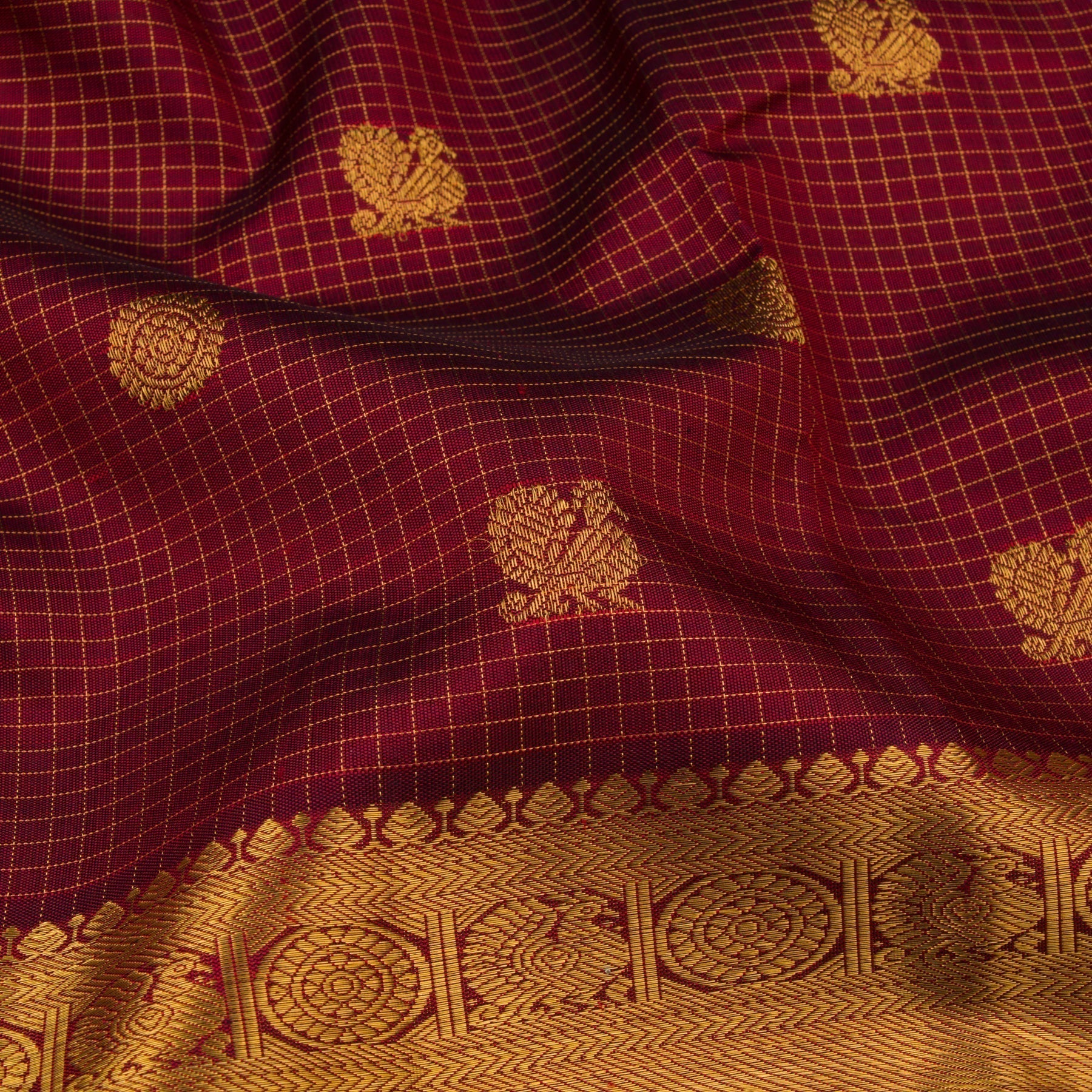 Kanakavalli Kanjivaram Silk Sari 22-110-HS001-03768 - Fabric View
