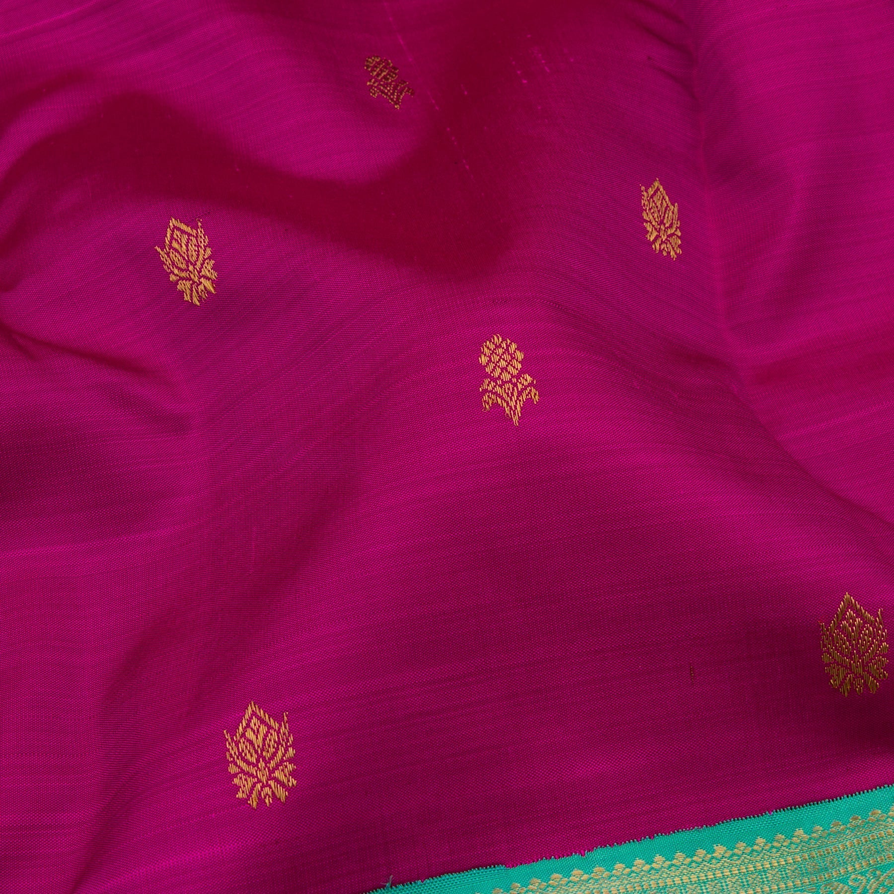 Kanakavalli Kanjivaram Silk Sari 22-110-HS001-03782 - Fabric View