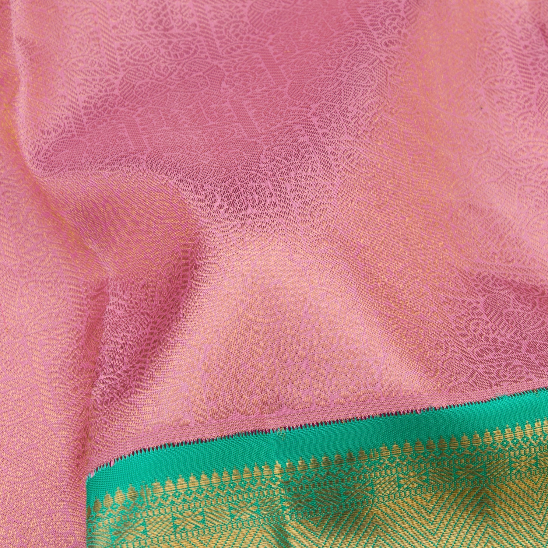 Kanakavalli Kanjivaram Silk Sari 22-110-HS001-04983 - Fabric View