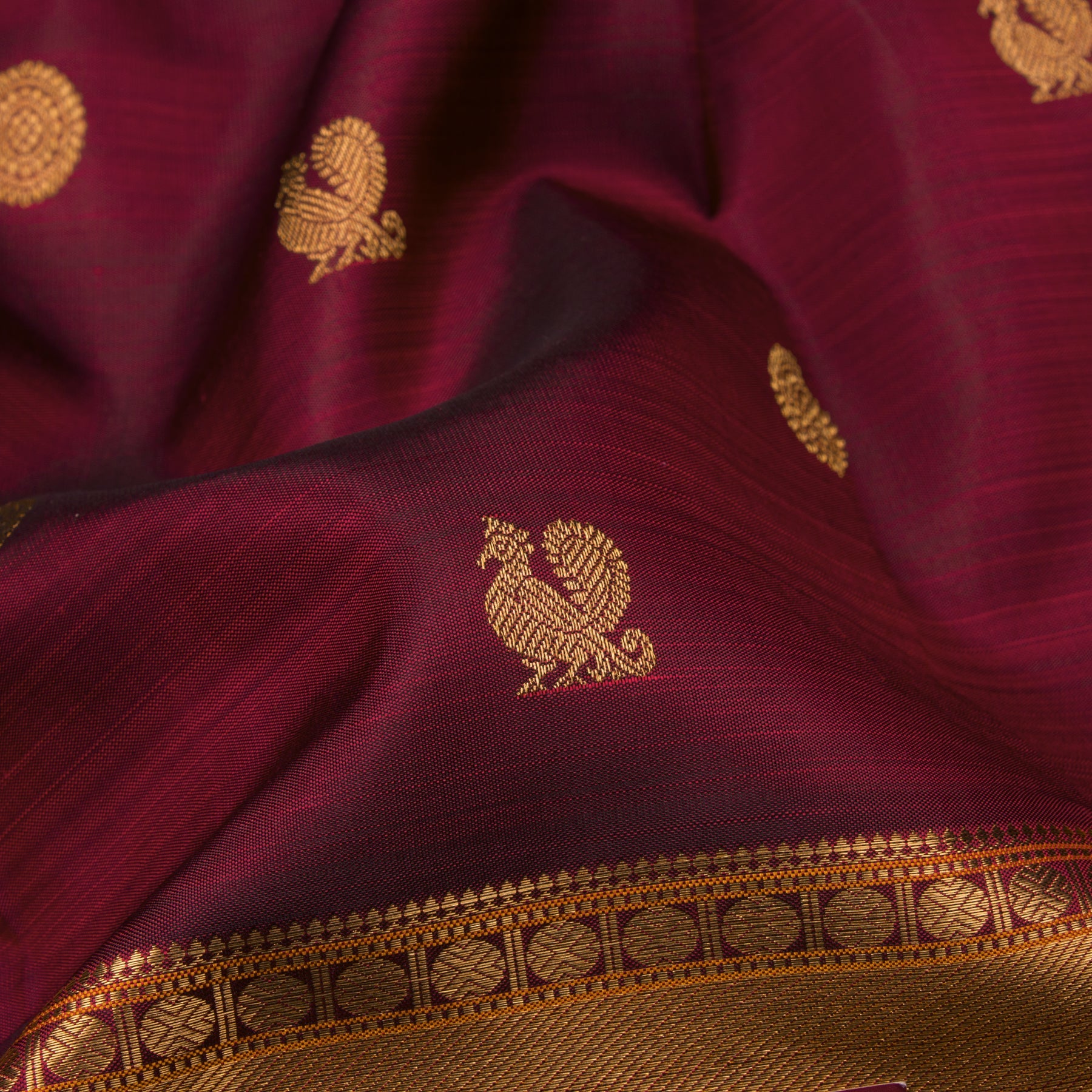Kanakavalli Kanjivaram Silk Sari 22-110-HS001-07484 - Fabric View