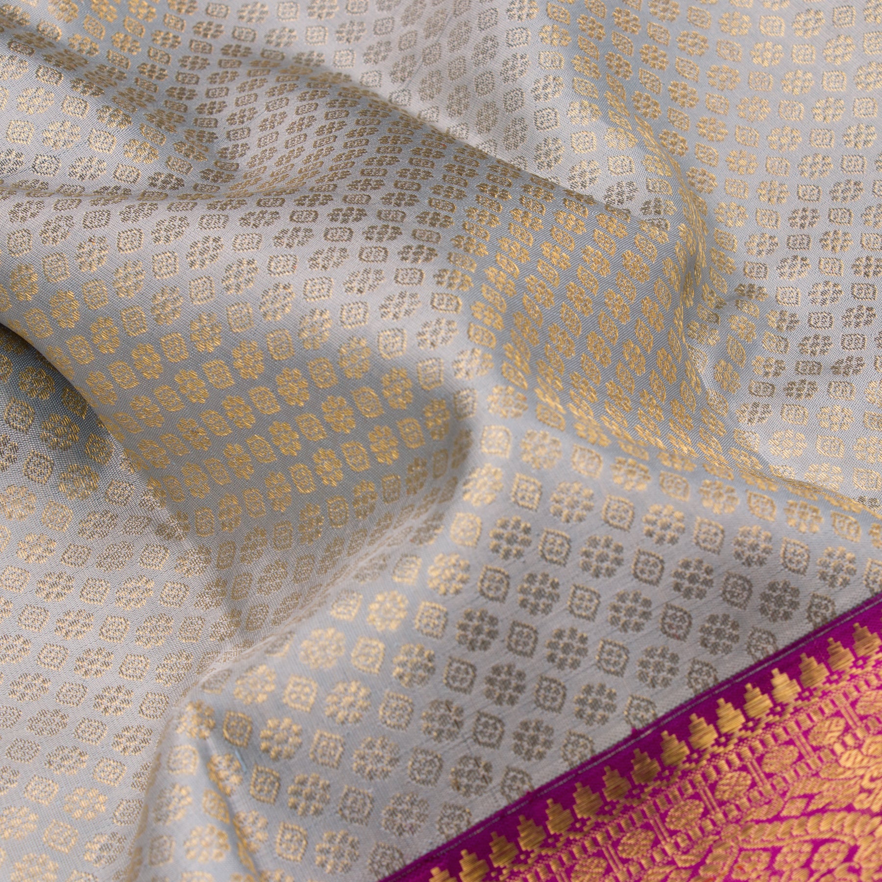 Kanakavalli Kanjivaram Silk Sari 22-110-HS001-07510 - Fabric View