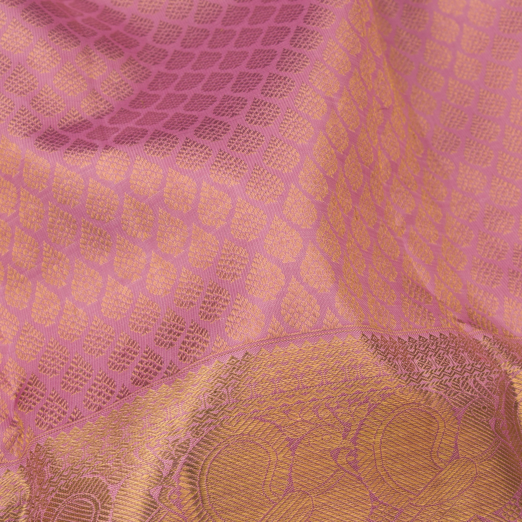 Kanakavalli Kanjivaram Silk Sari 22-110-HS001-07520 - Fabric View