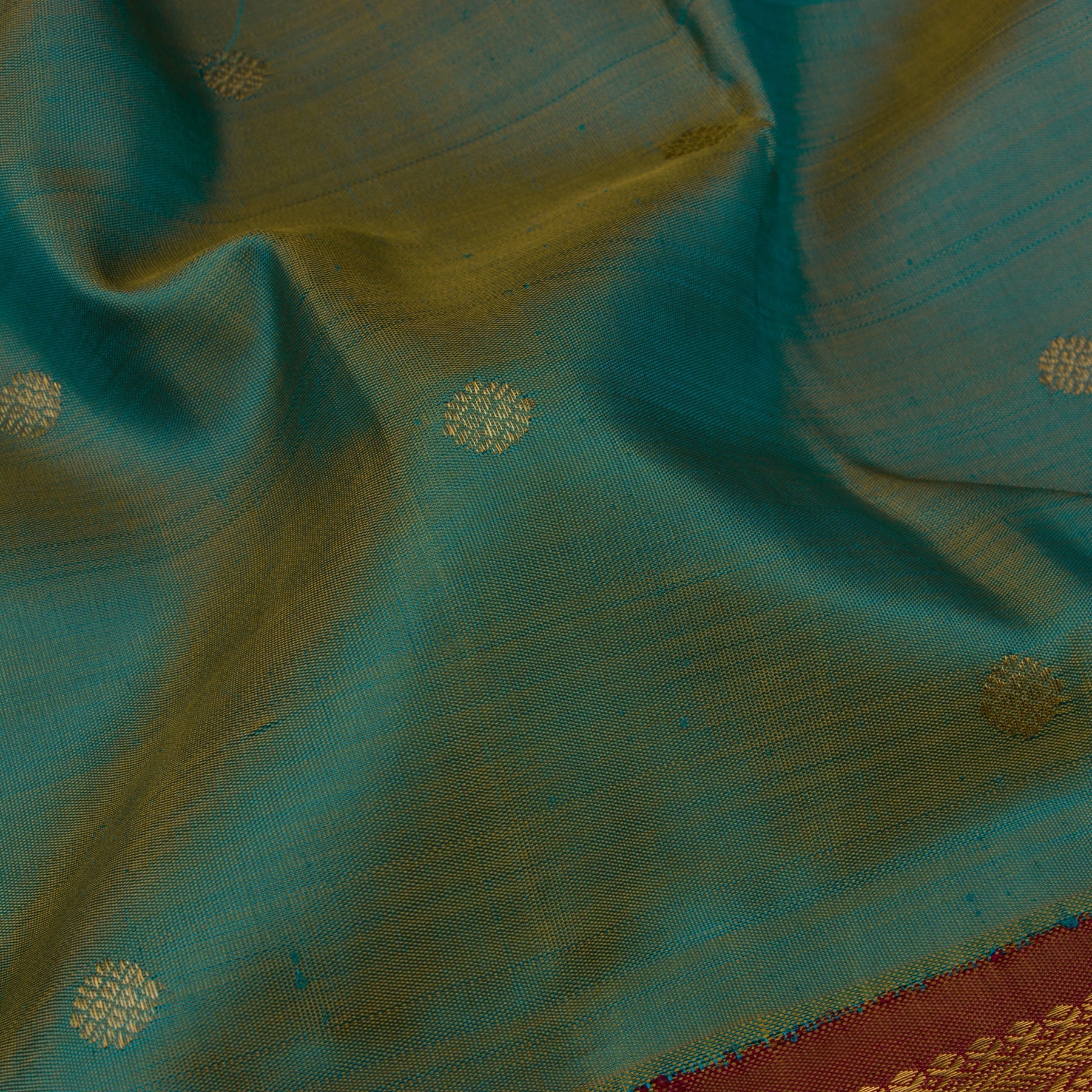 Kanakavalli Kanjivaram Silk Sari 22-110-HS001-08472 - Fabric View