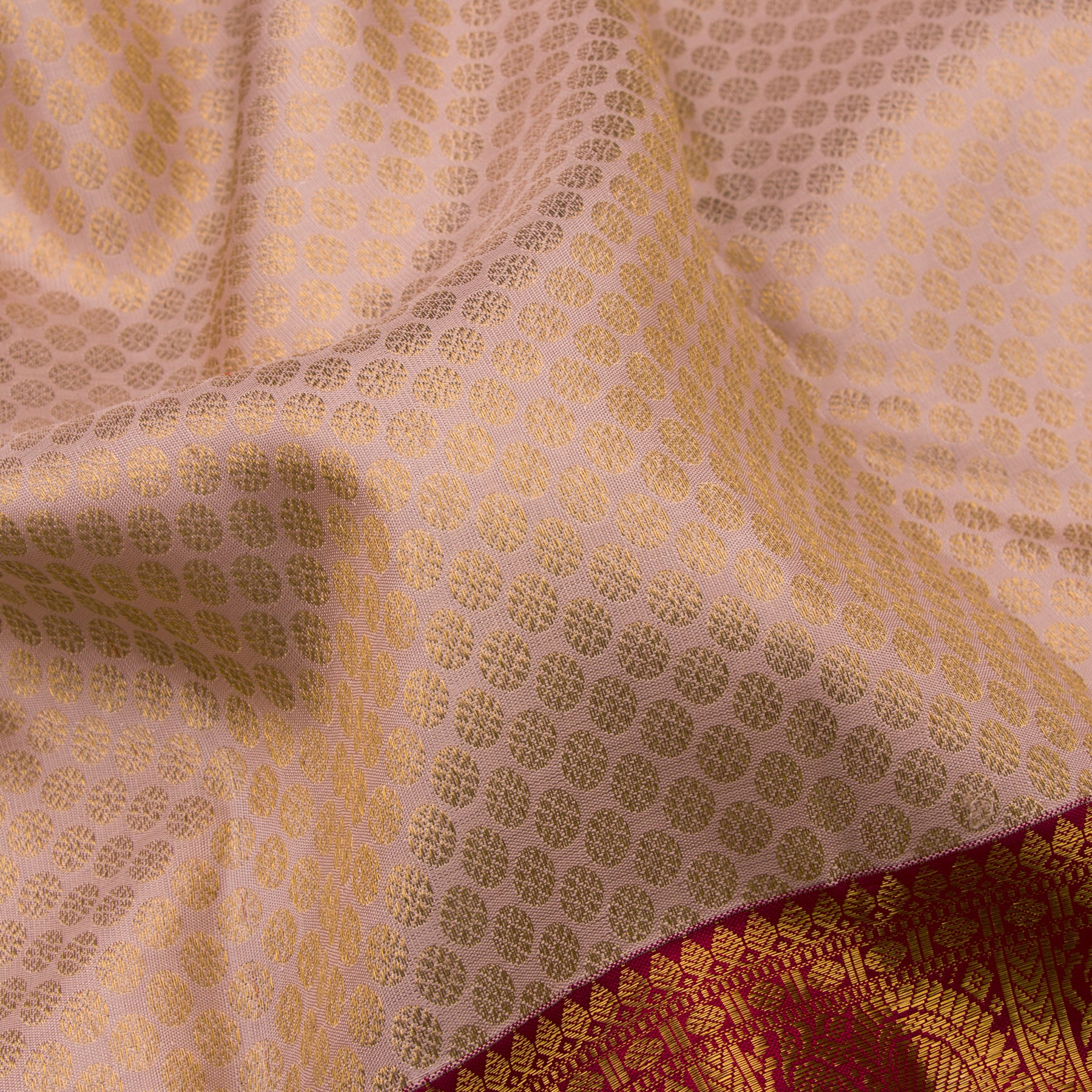 Kanakavalli Kanjivaram Silk Sari 22-110-HS001-08978 - Fabric View